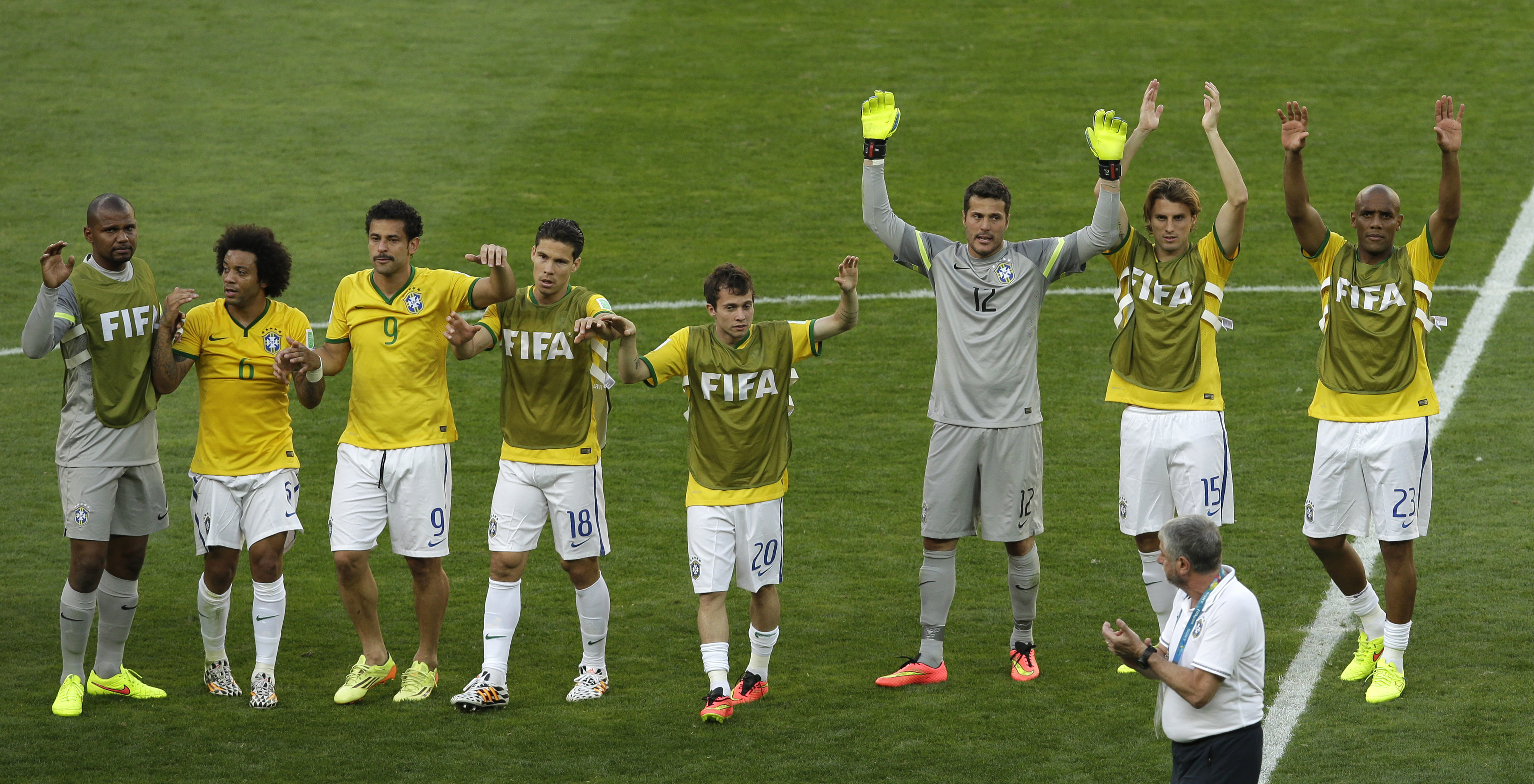 Altercation marks halftime of Brazil-Chile match