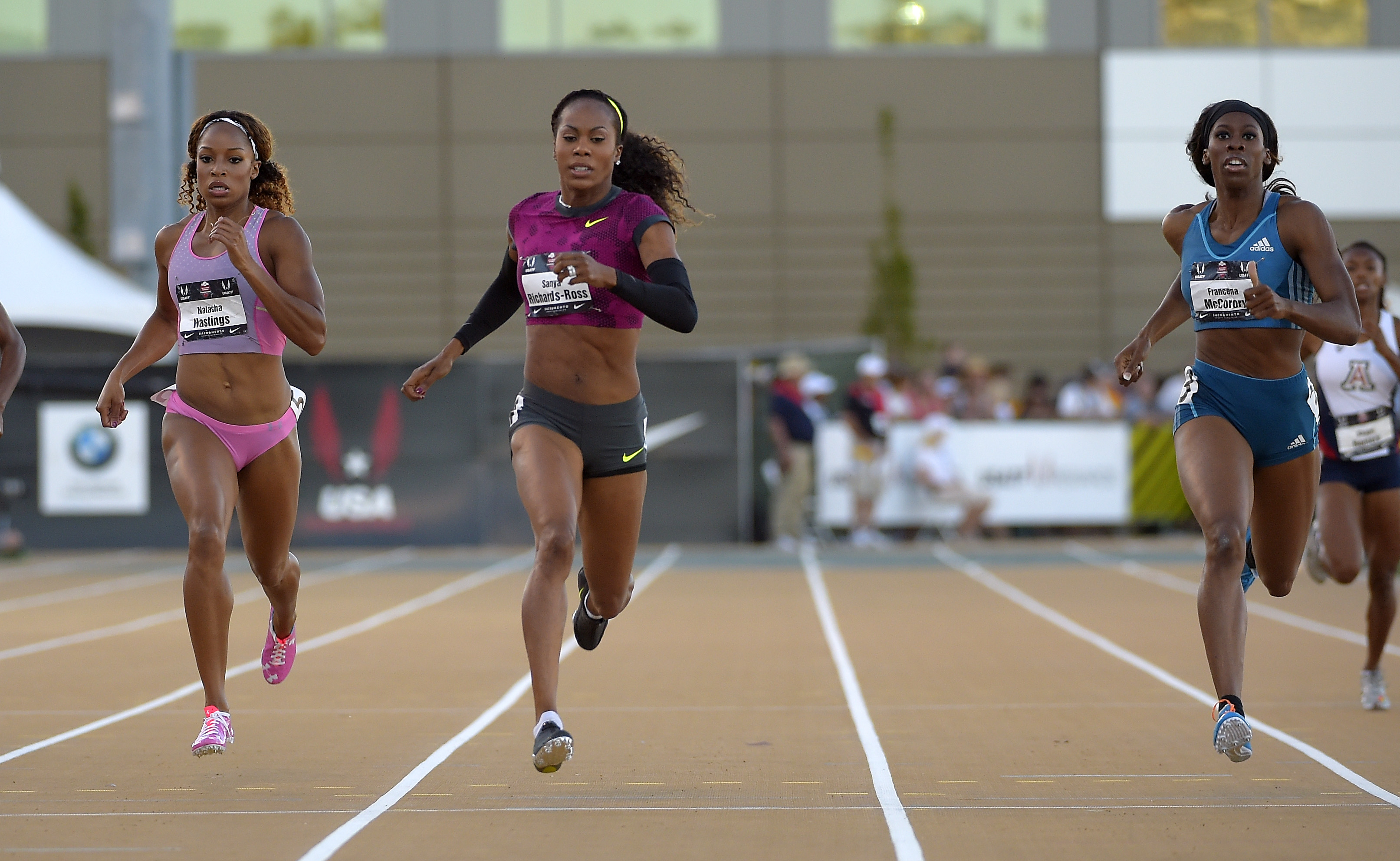 McCorory edges Richards-Ross for women's 400 title