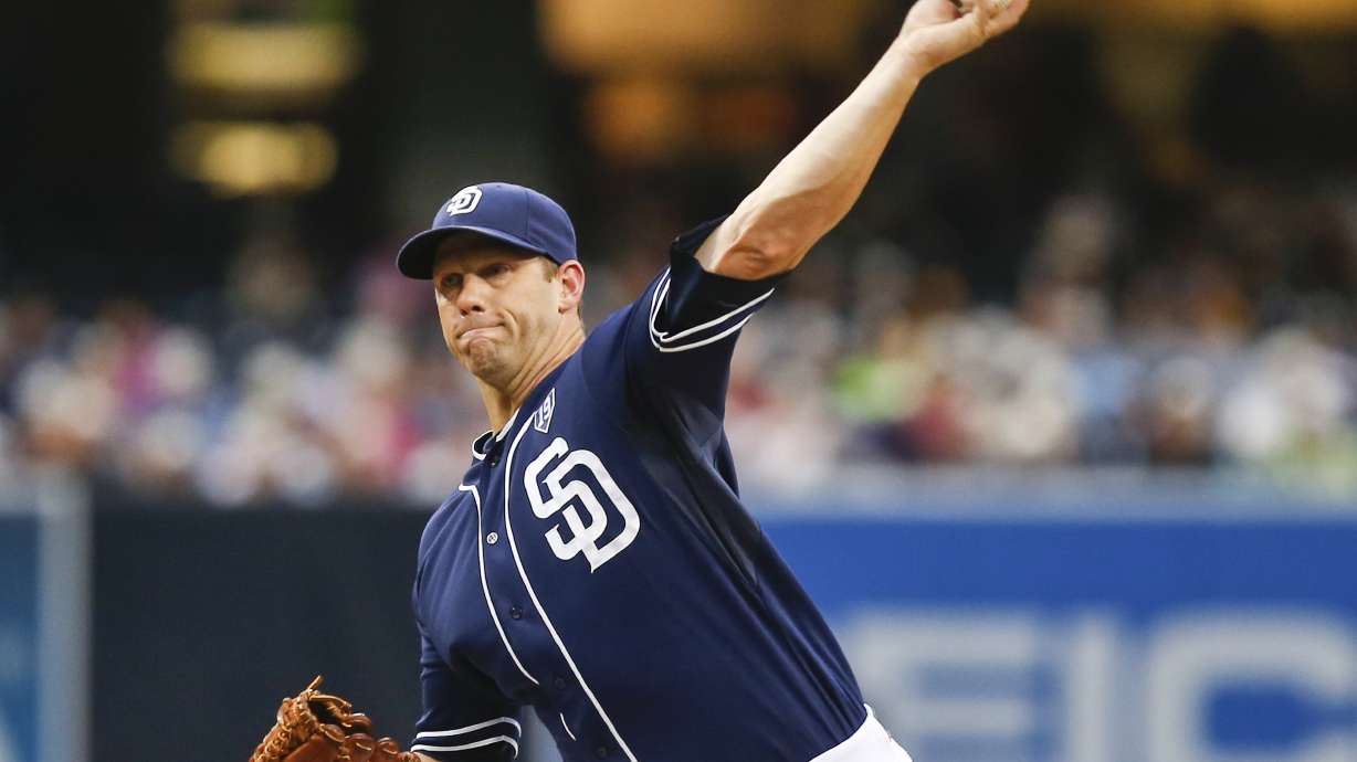 Padres' Stults loses again, 3-1 to Diamondbacks