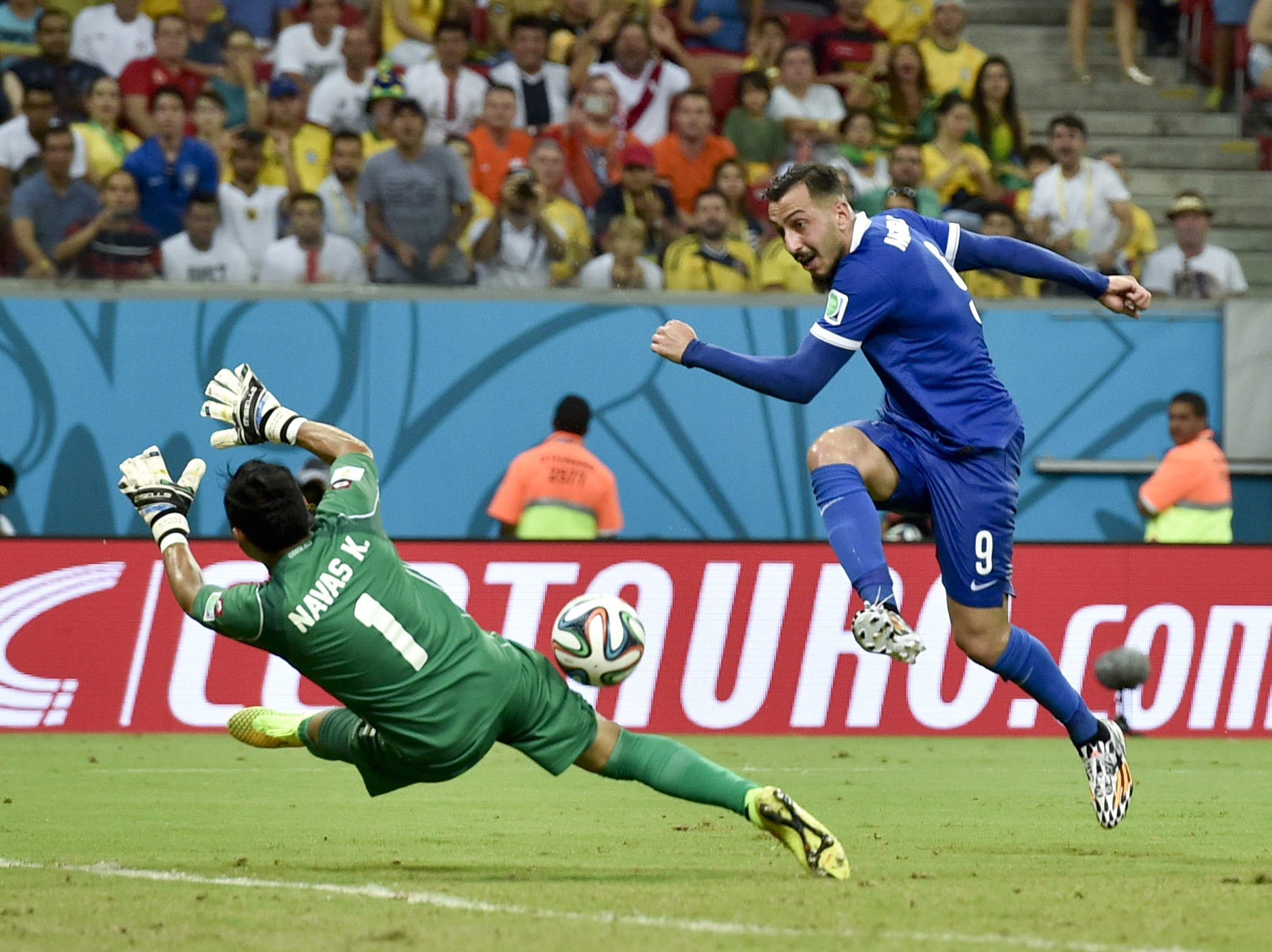 Navas carries Costa Rica to World Cup quarters