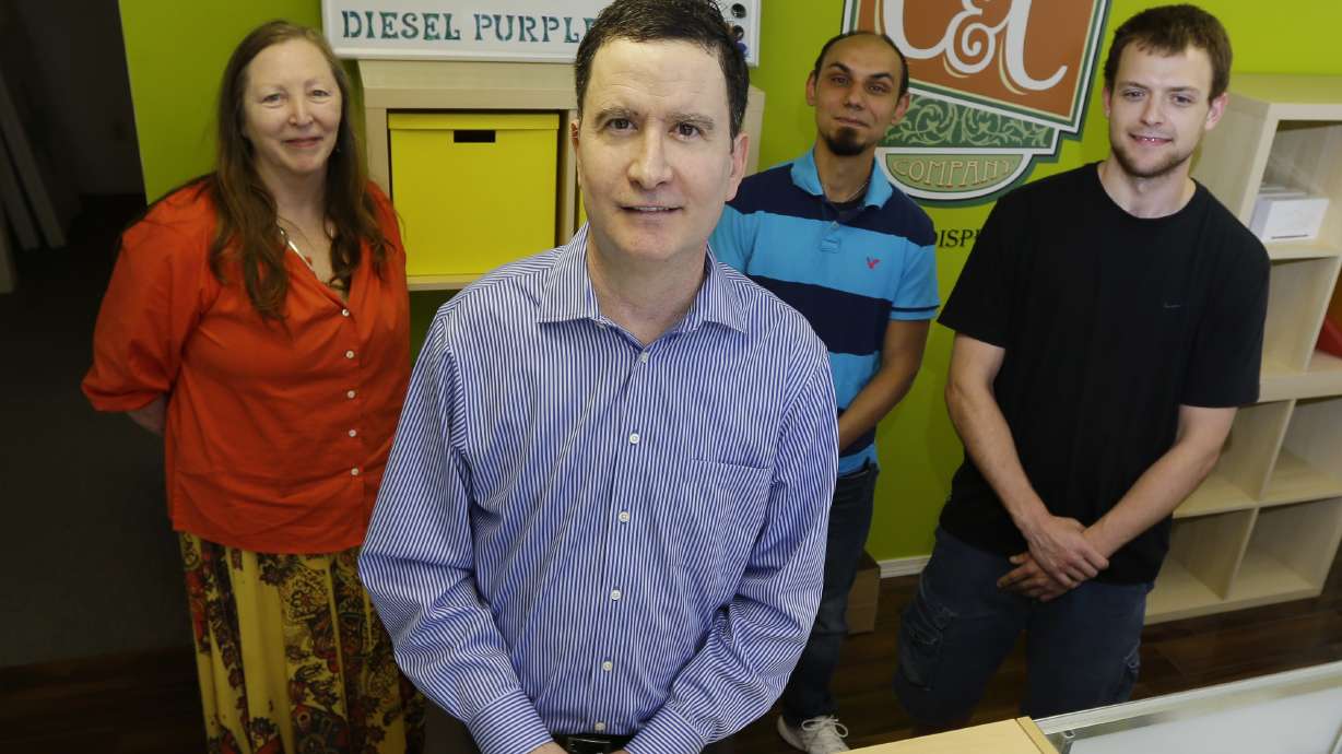 Washington faces difficulties launching legal pot