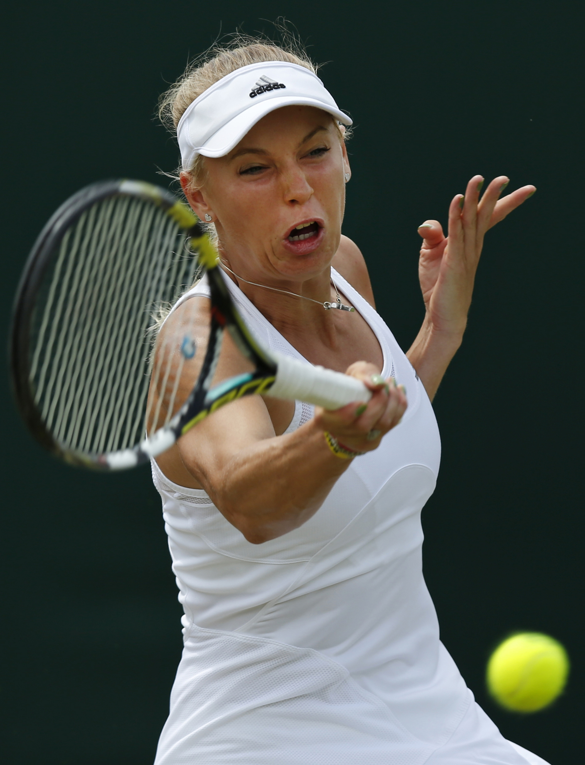 Wozniacki out of Wimbledon in 4th round