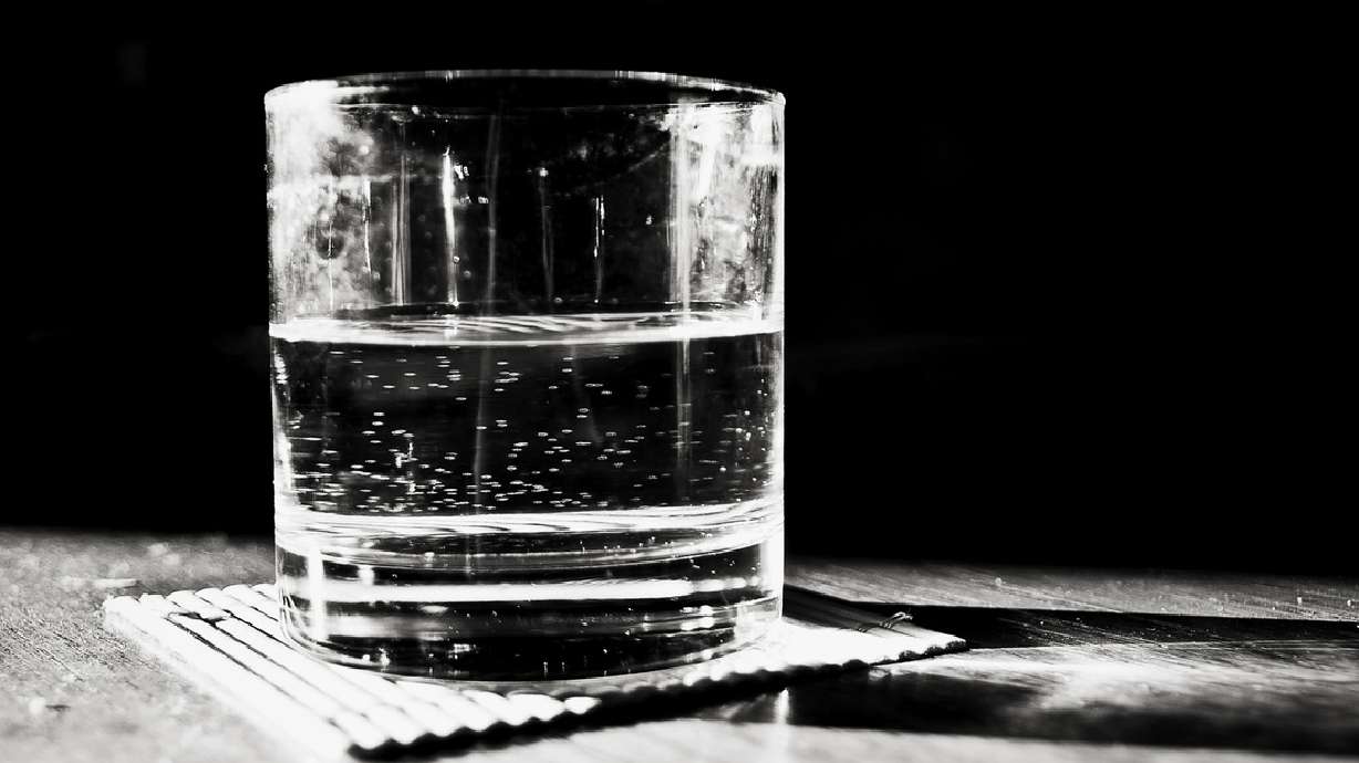 La felicidad, ¿es cuestión de perspectiva? Cómo ver ‘el vaso lleno’