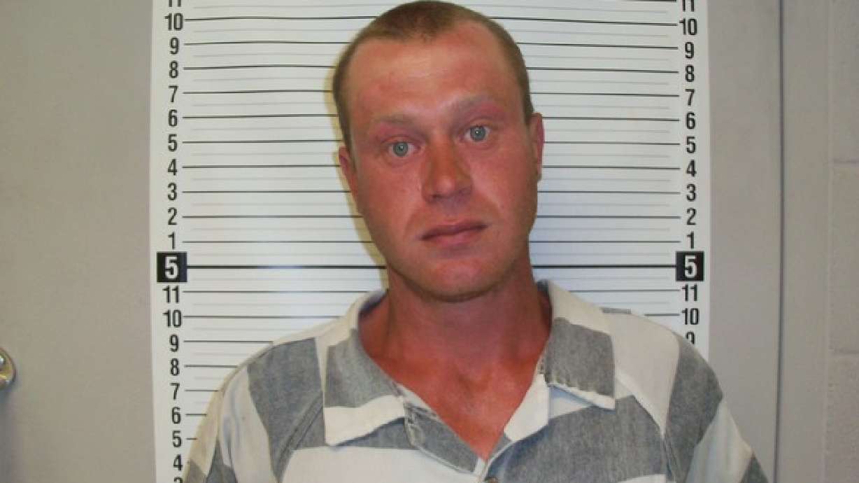 Hombre es arrestado luego de presuntamente haber disparado a su esposa