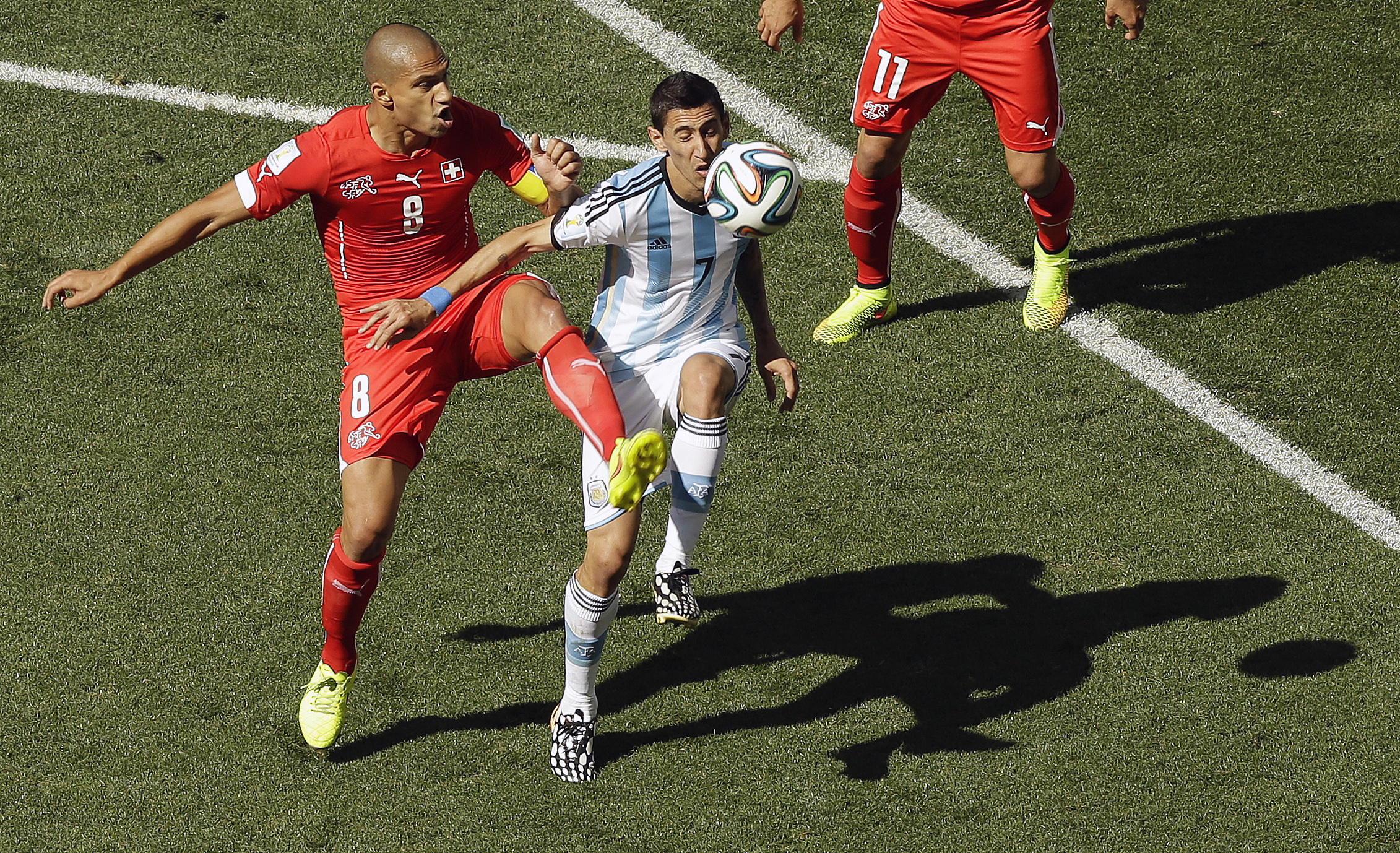 Argentina sticks to script with late winner