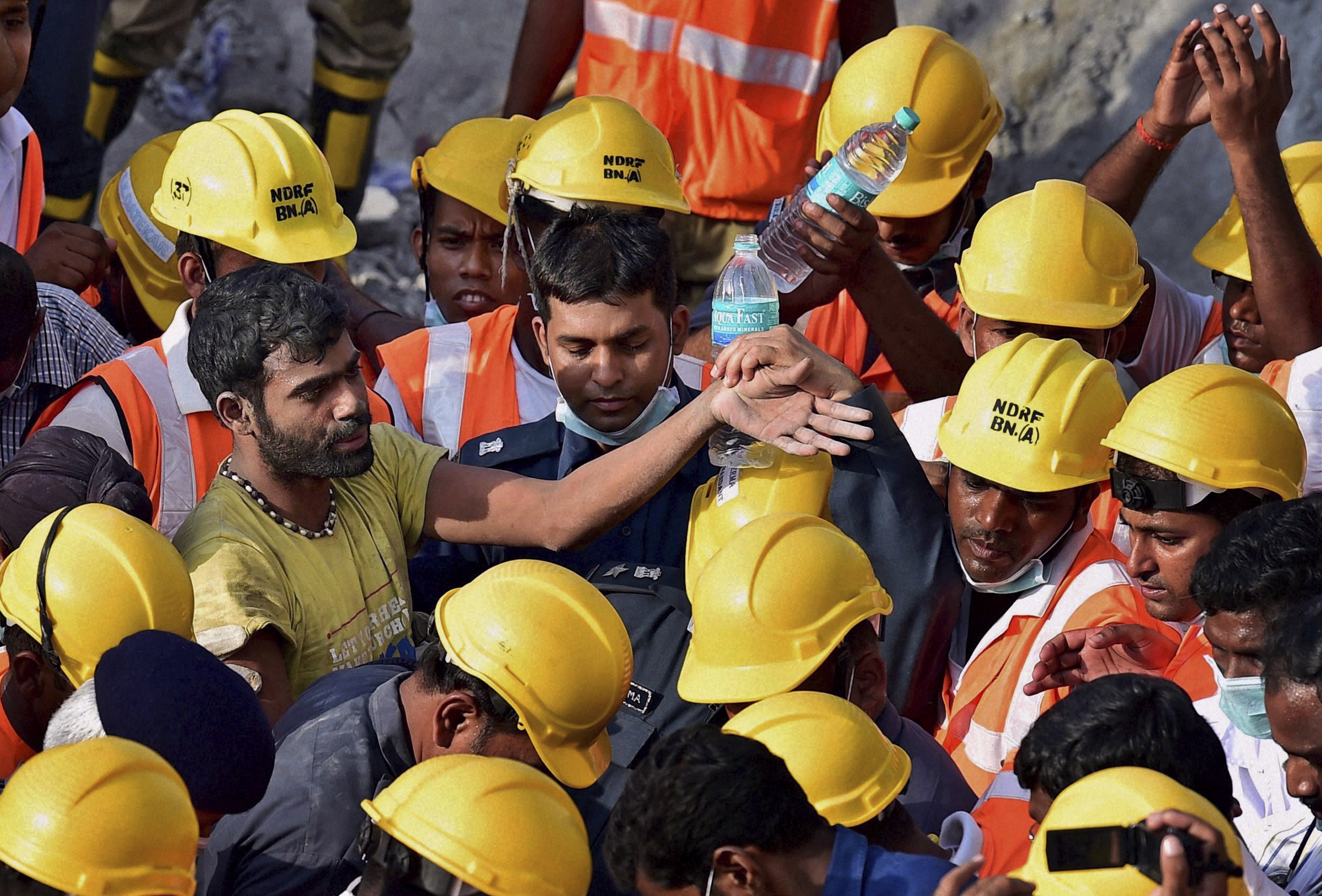 India's building collapse death toll rises to 49