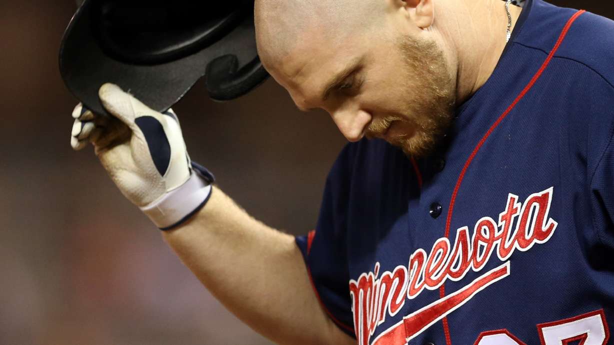 Hughes hits wall as Twins fall to Yankees 7-4