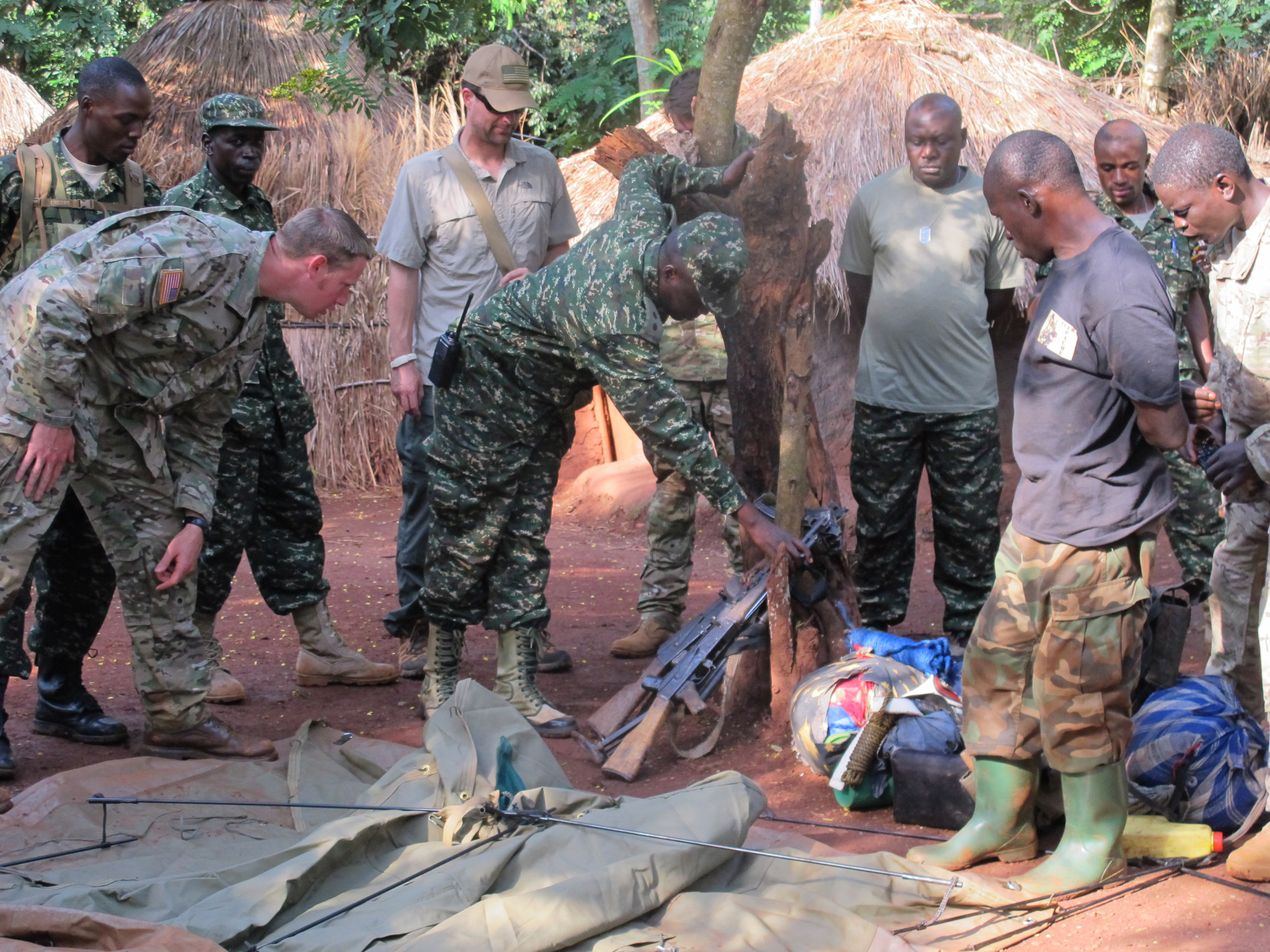 Rebel leader Kony "hibernates,"evades jungle hunt