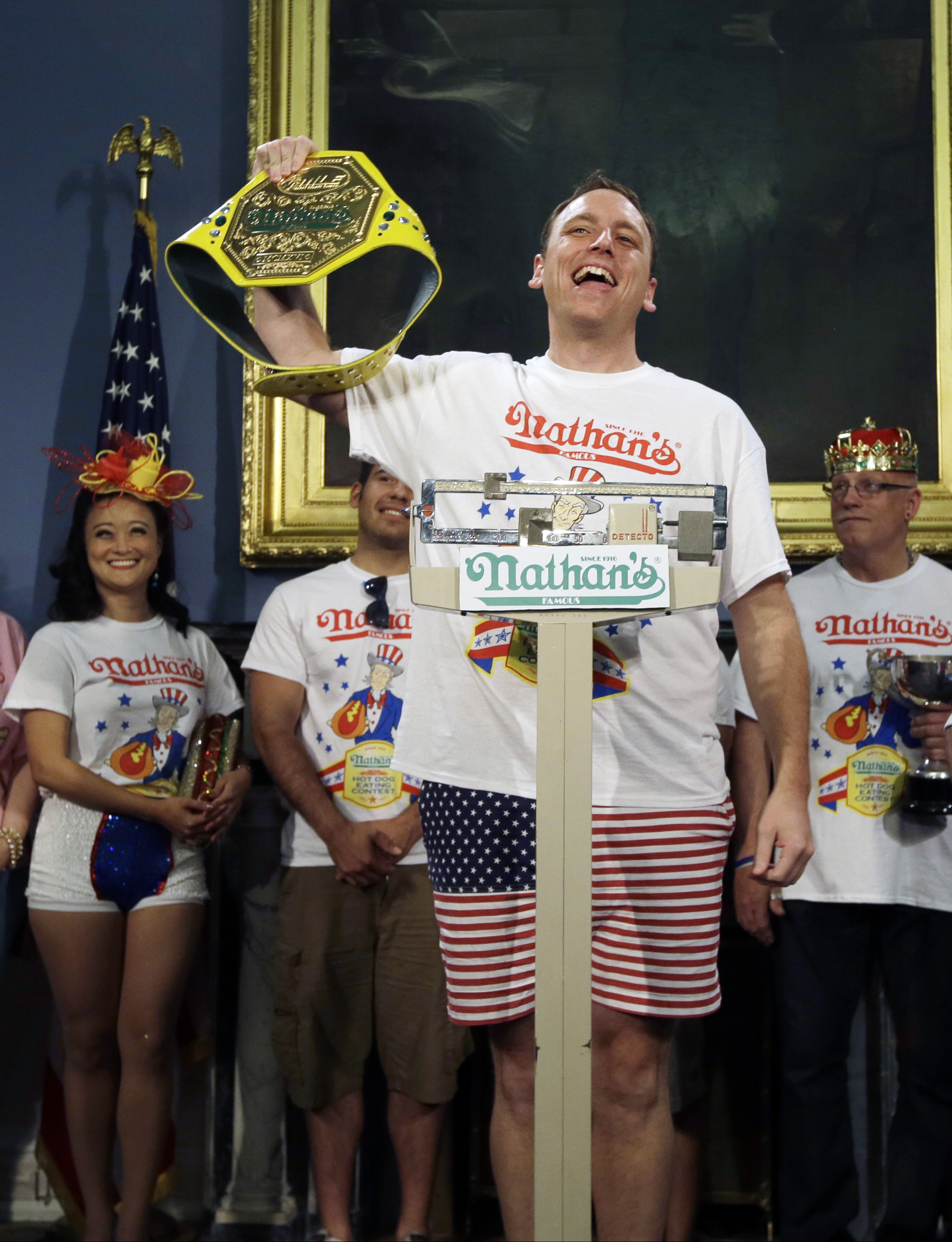 Joey Chestnut proposes to girlfriend at contest