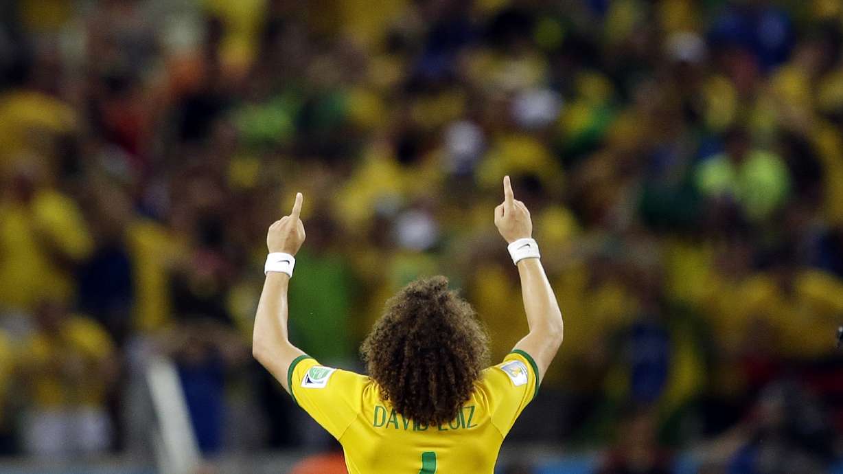 Luiz attributes free kick technique to genetics