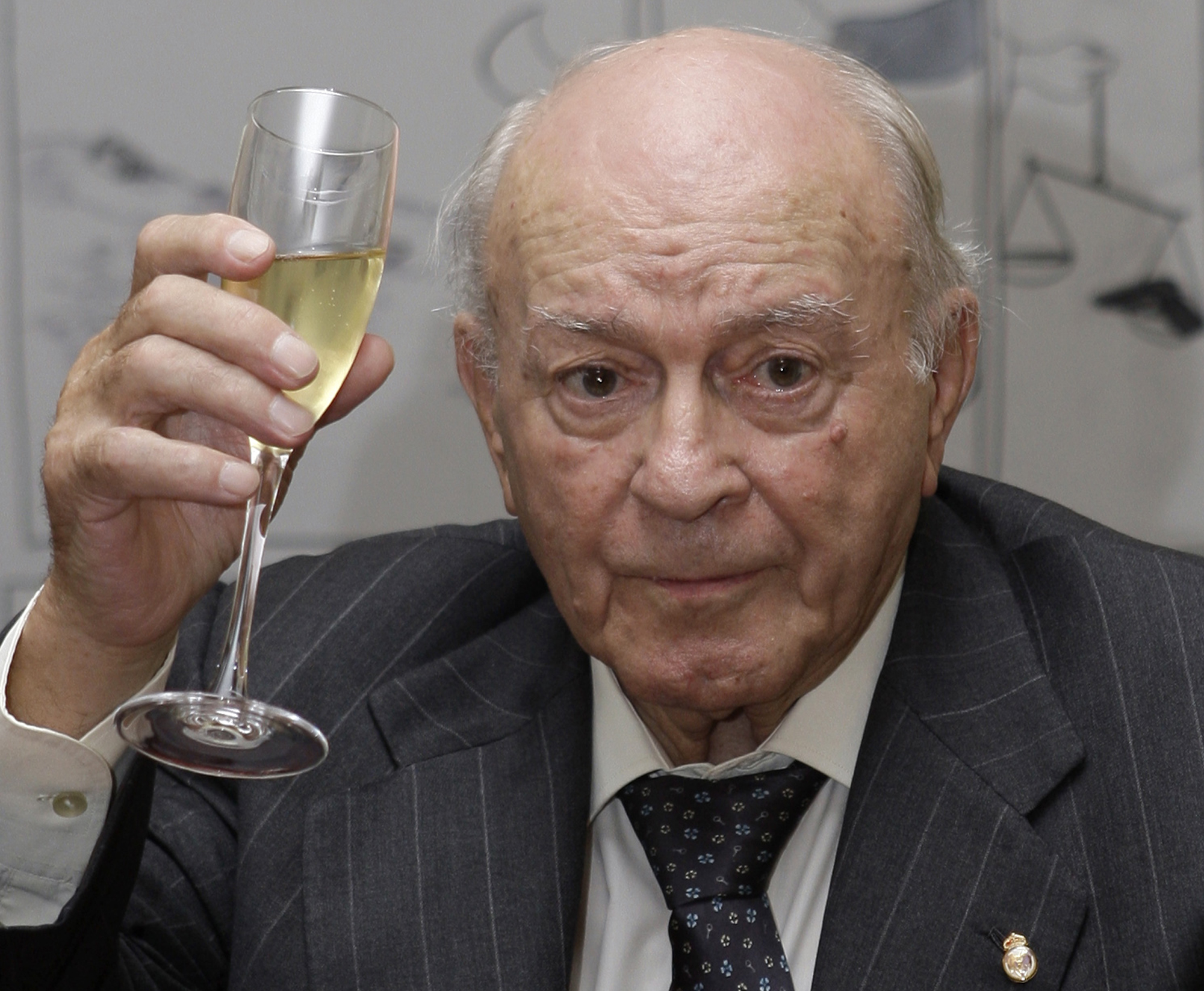 Di Stefano 'grave but stable' after heart failure