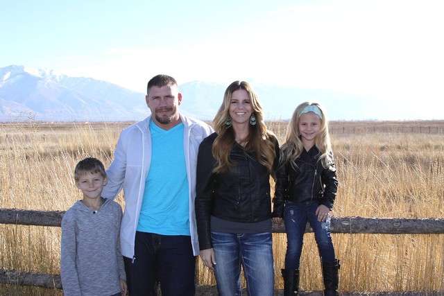 Spanish Fork police say that Lindon police
officer Joshua Boren, second from left, shot
and killed wife, children and mother-in-law
Thursday evening, Jan. 16, 2014. The bodies
of officer Joshua Boren, 34, Kelly Boren, 32,
Joshua Jaden Boren, 7, Haley Boren, 5, and
Marie King, 55, were found inside a house at
37 N. 630 West where they all lived. (Photo:
Facebook)