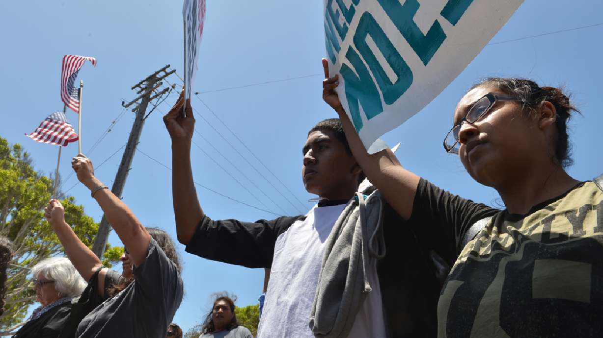 Border surge overwhelming, officials tell Congress