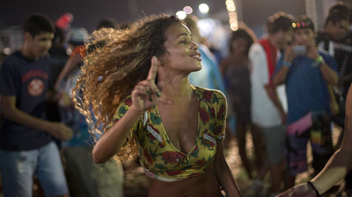 Brazilian women celebrate WCup bonanza of men