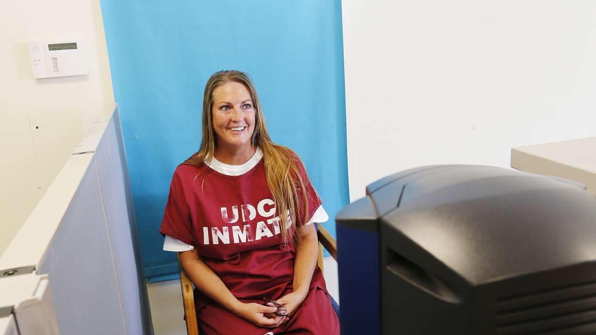 IDs for newly-released inmates help them get jobs