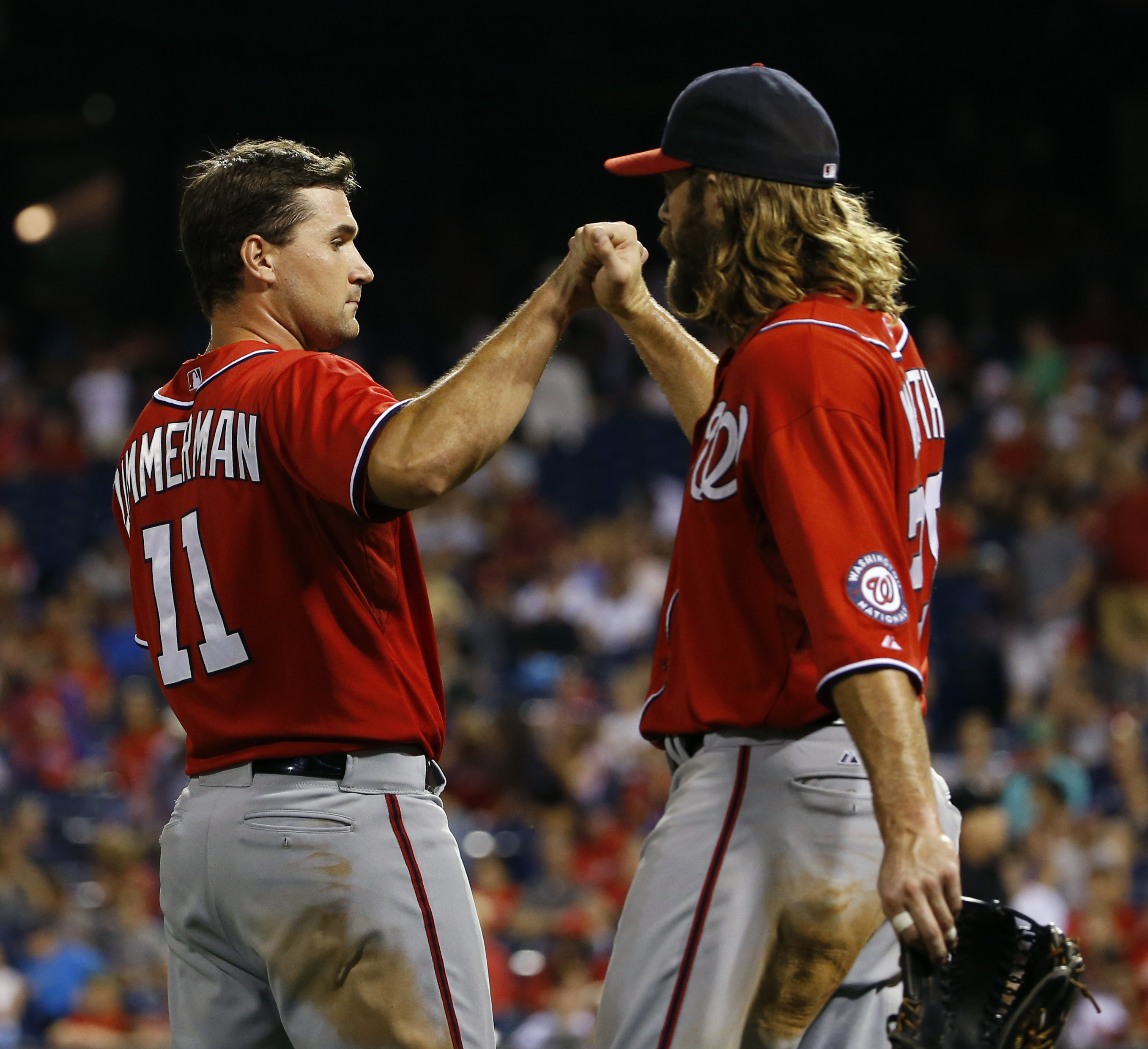 Zimmerman's 10th-inning hit lifts Nats over Phils