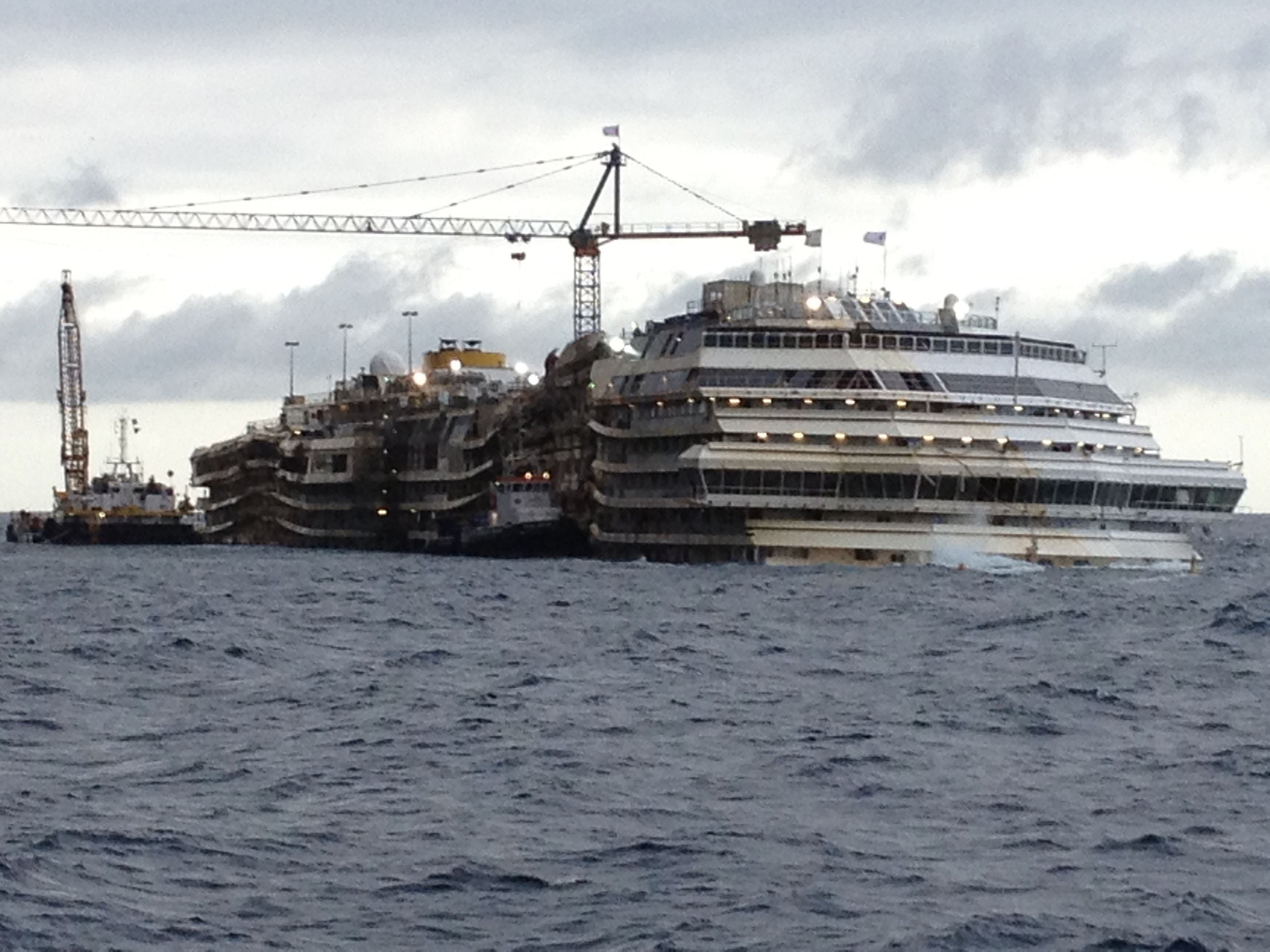 Search for body to follow Costa Concordia removal