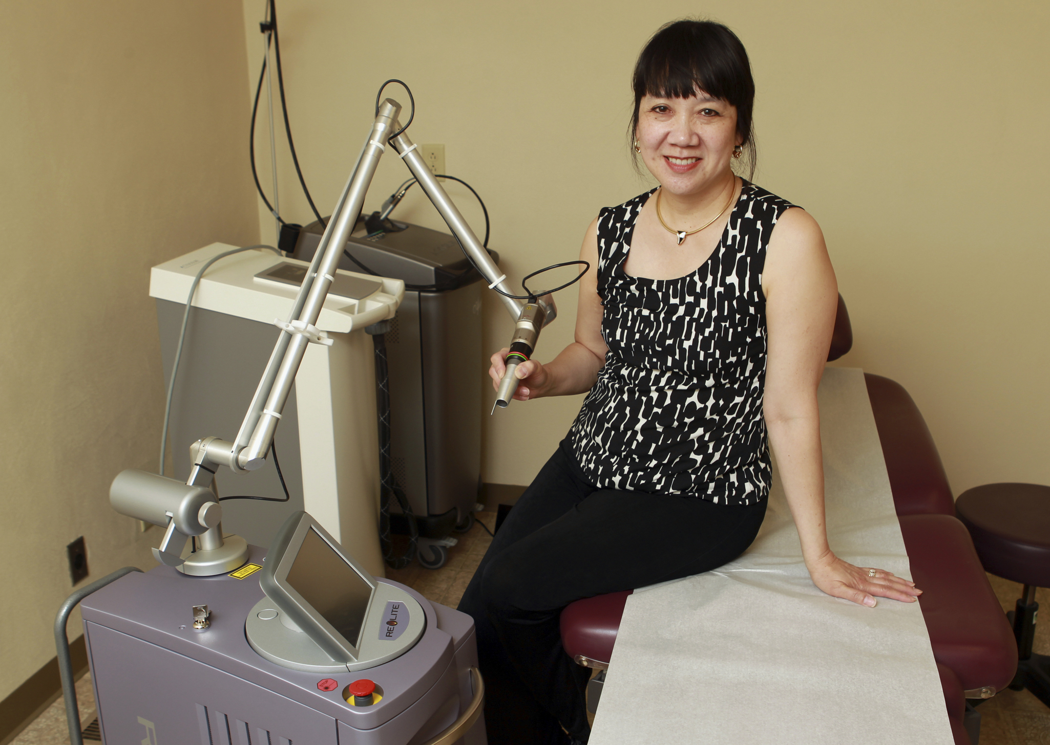 EXCHANGE: Physician removes unwanted tattoos