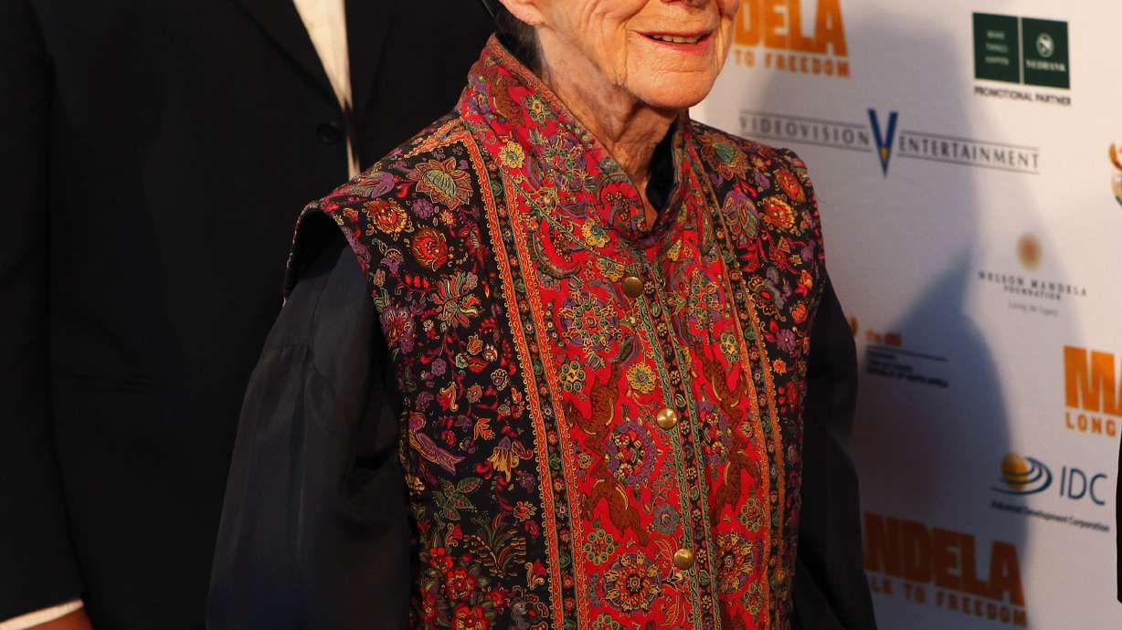 Nadine Gordimer, Nobel laureate, activist, dies