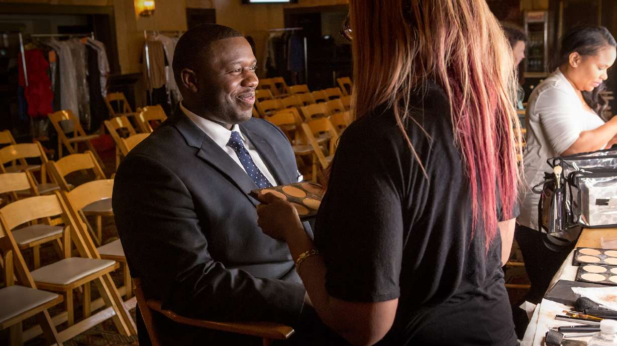AP newsman acts as a reporter on new Starz show