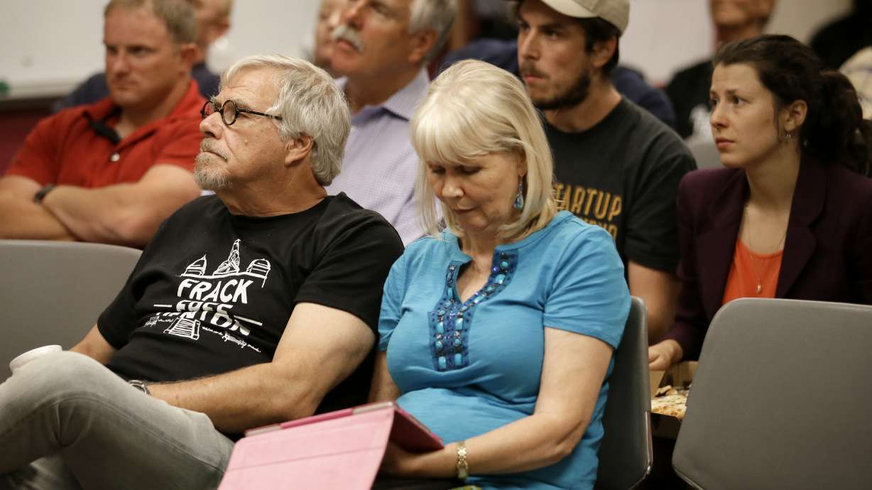 North Texas city rejects partial fracking ban