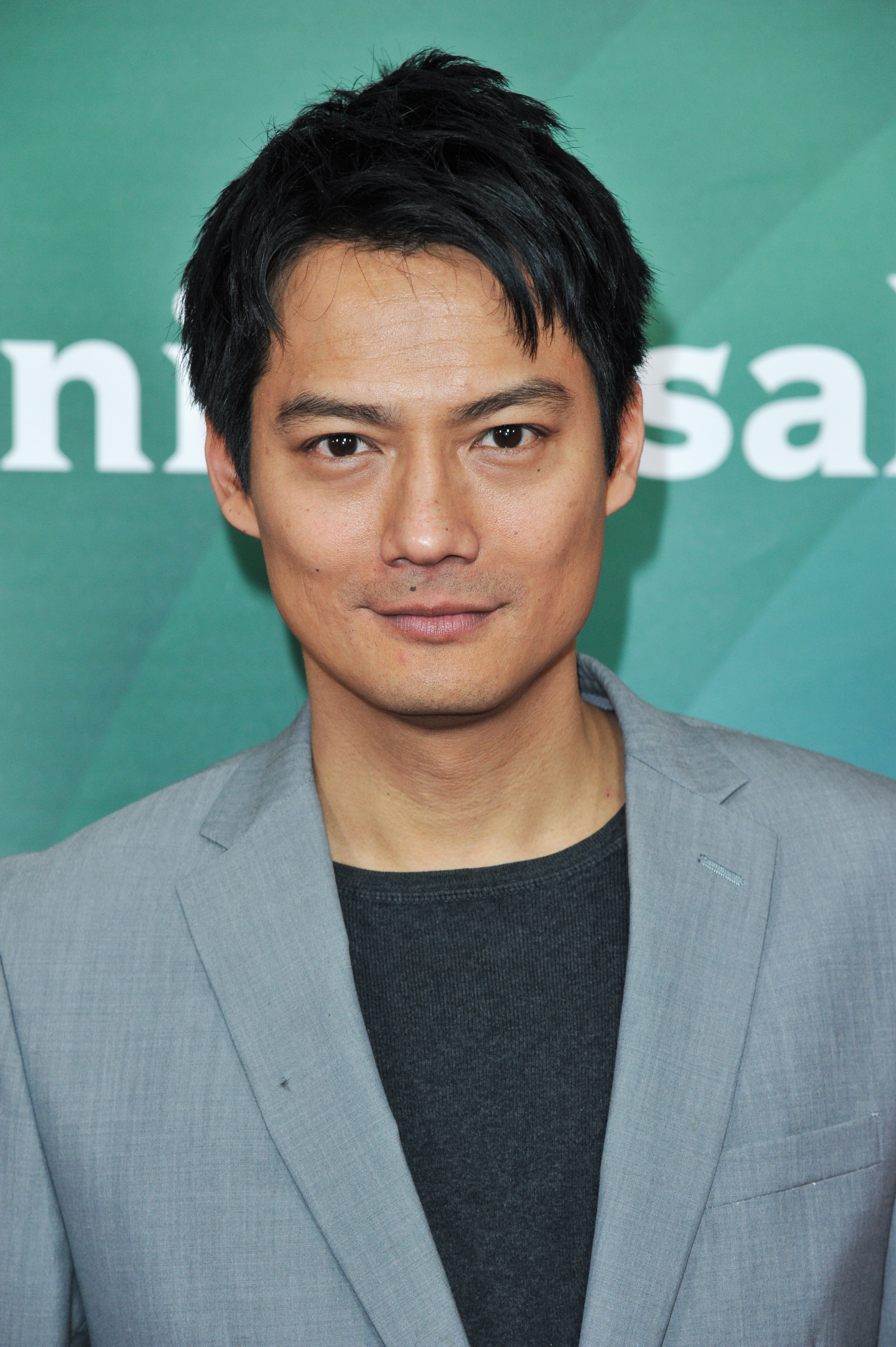 Actors exchange 'I do's' on Chinese concert stage