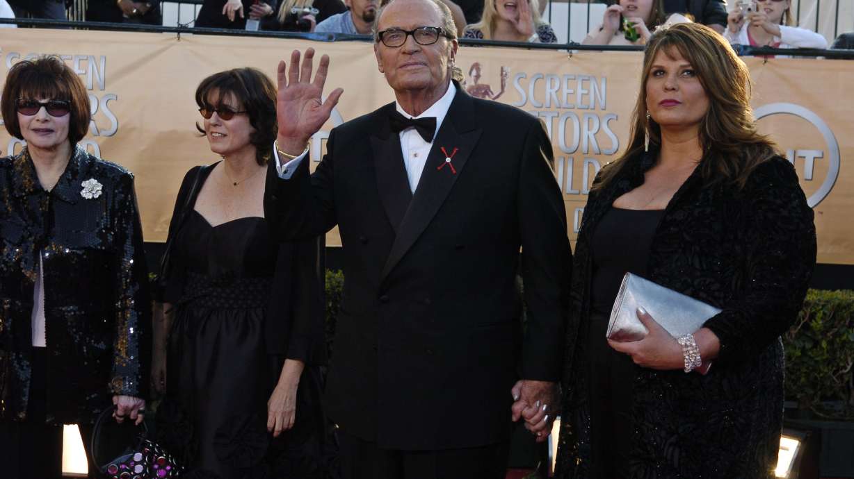 Correction: Obit-James Garner story
