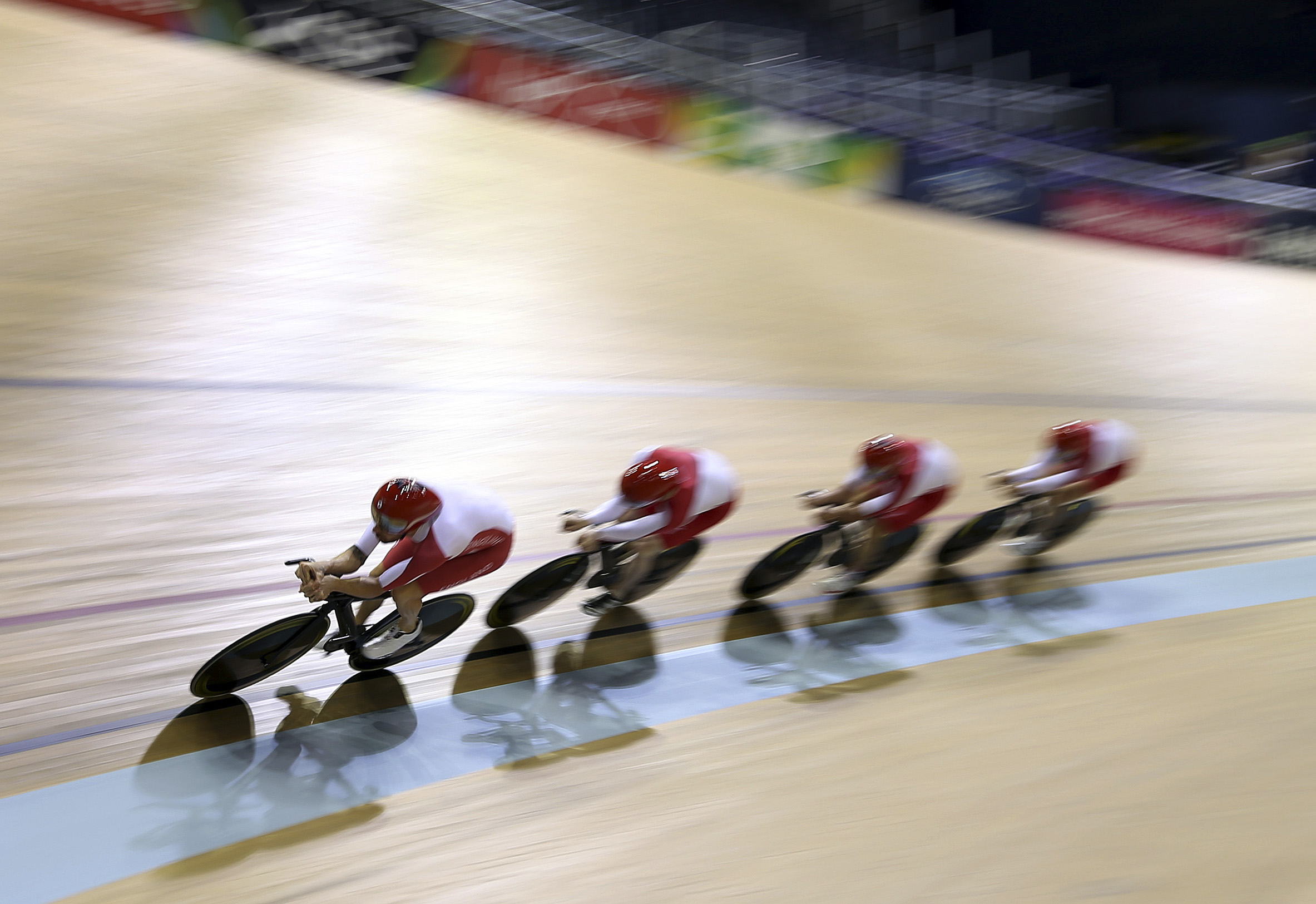 Bond, James Bond: Moore makes pre-Games appearance