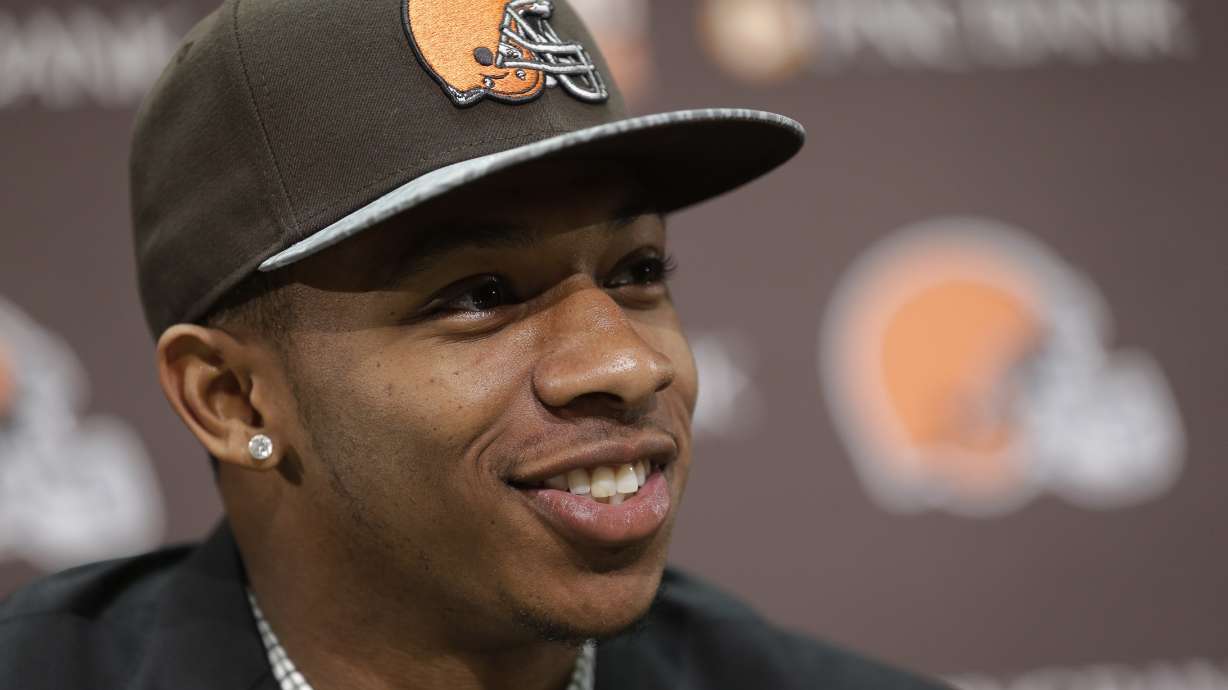 Rookie Justin Gilbert signs with Browns