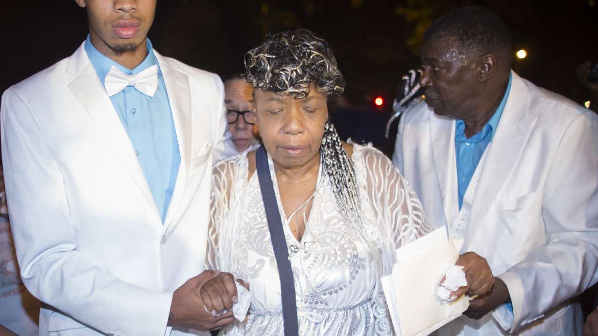 Prayers for man who died in NY police custody