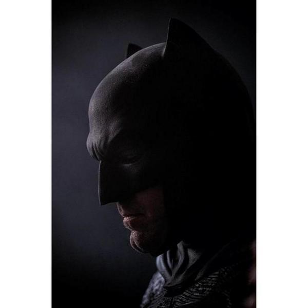 First clear picture of Ben Affleck as Batman hits the web