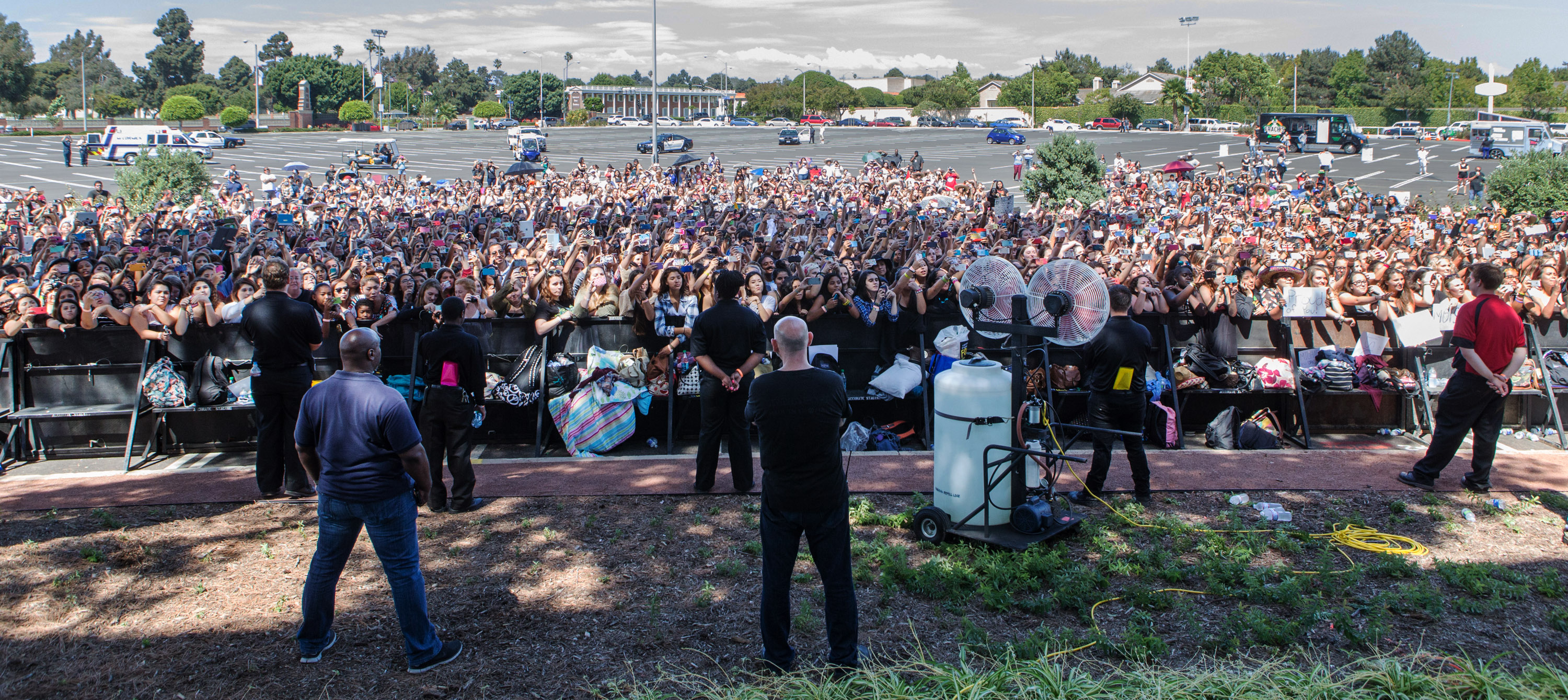 5 Seconds of Summer get hands-on with ticket sales