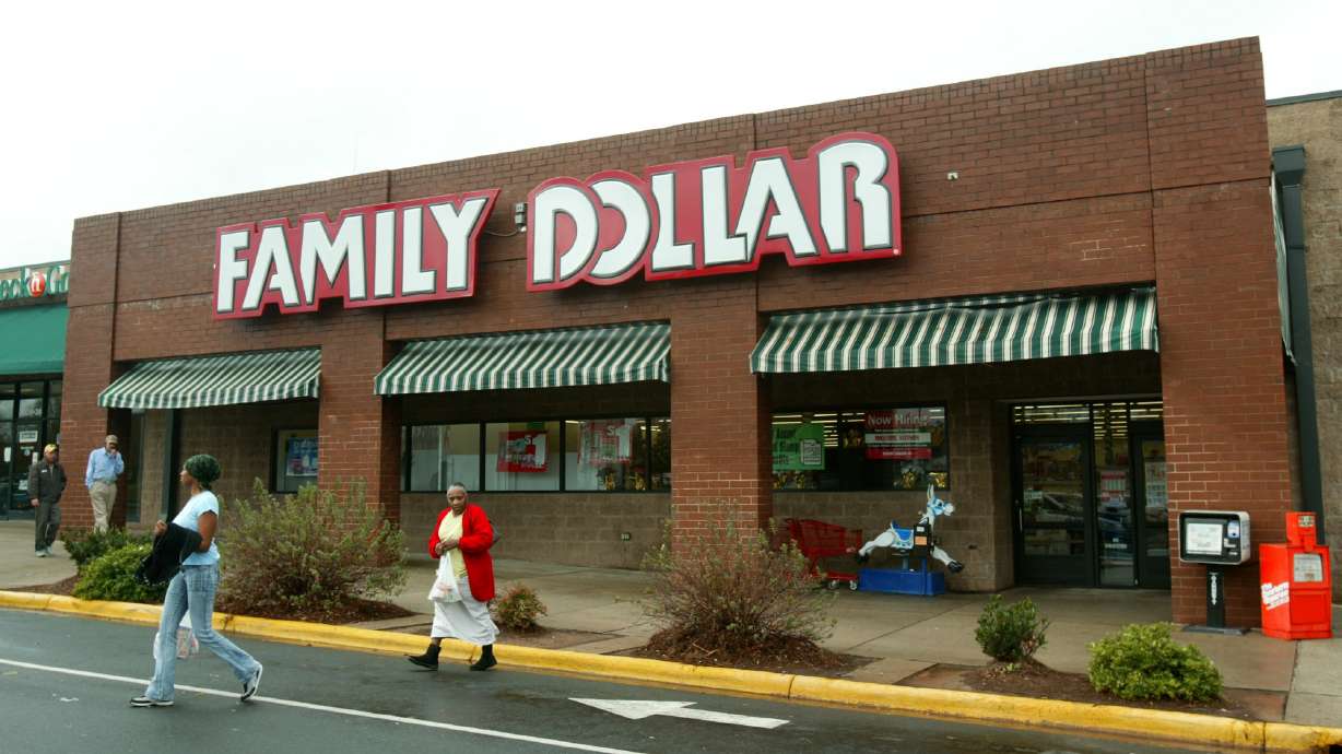 Dollar Tree steps up fight, buys Family Dollar