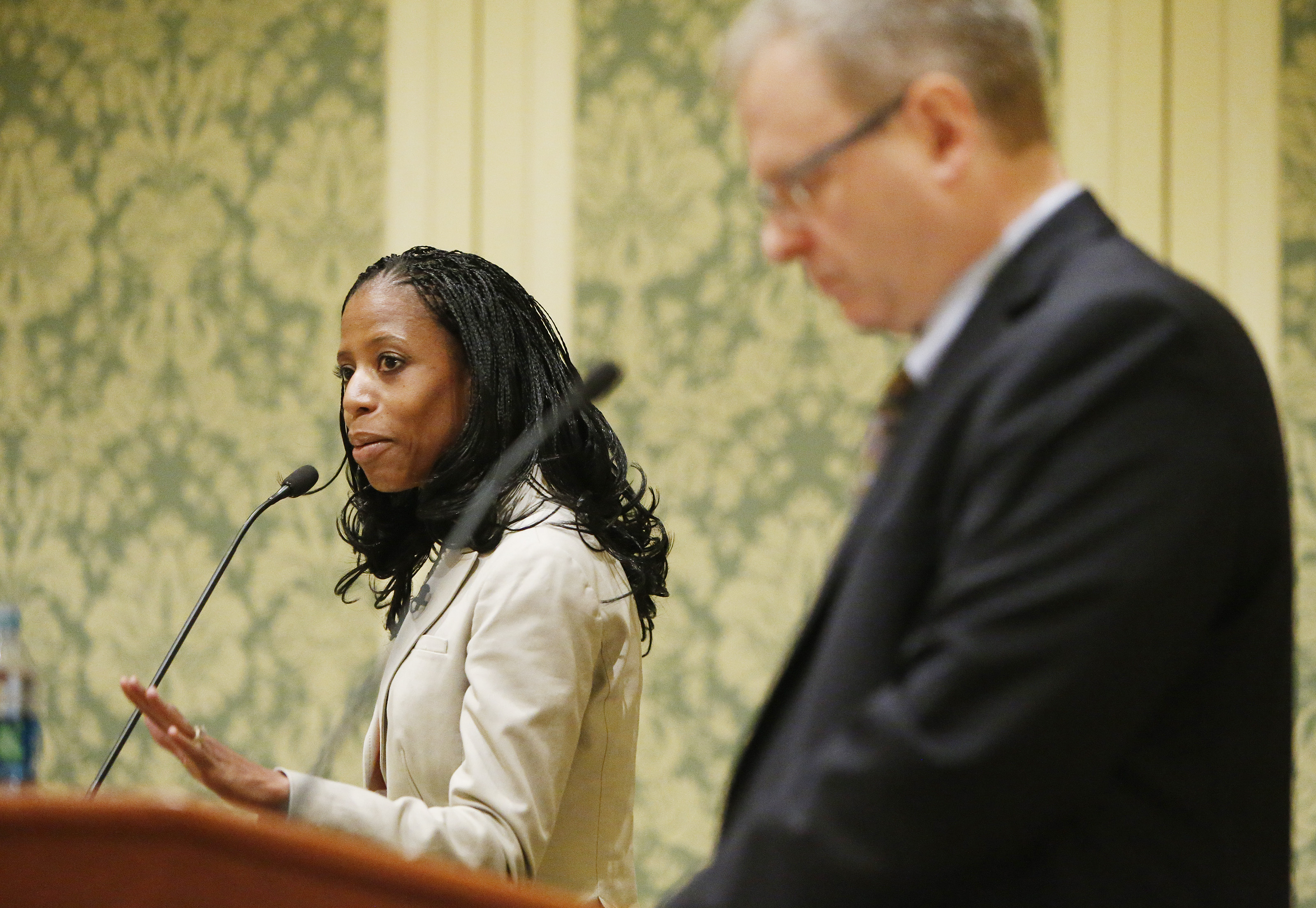 Owens-Love race 'highly competitive,' poll says