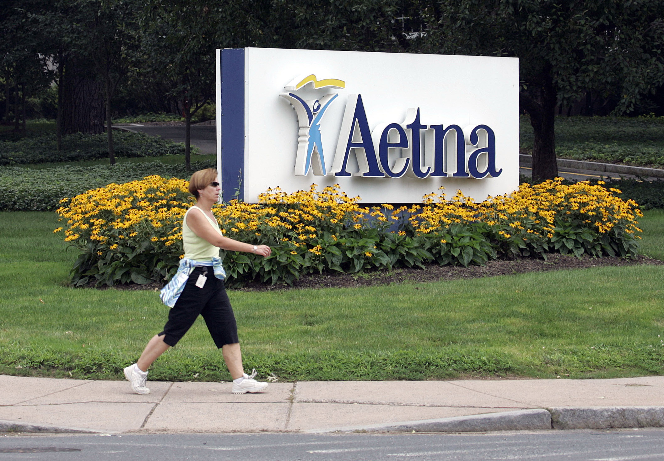 Aetna 2Q profit rises 2.4 percent