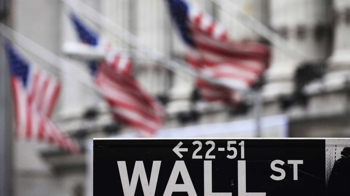 US stocks plunge, wiping out July's gains