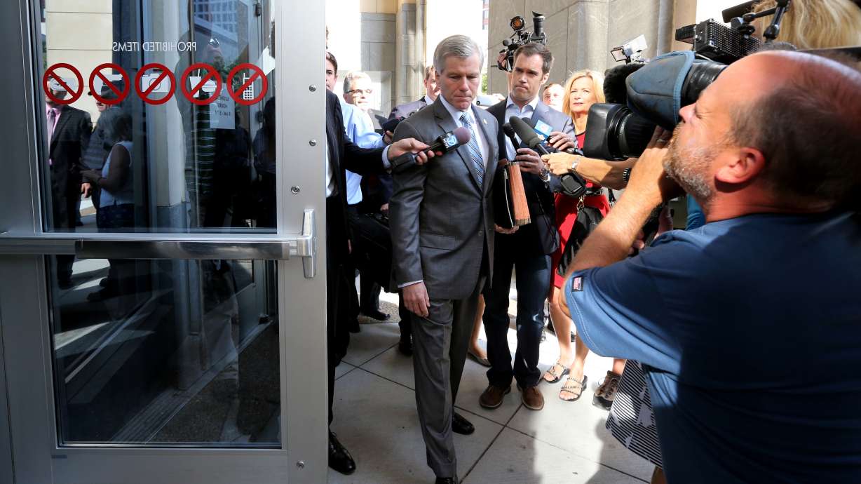 Trial exposes CEO's calls, texts to Va. first lady