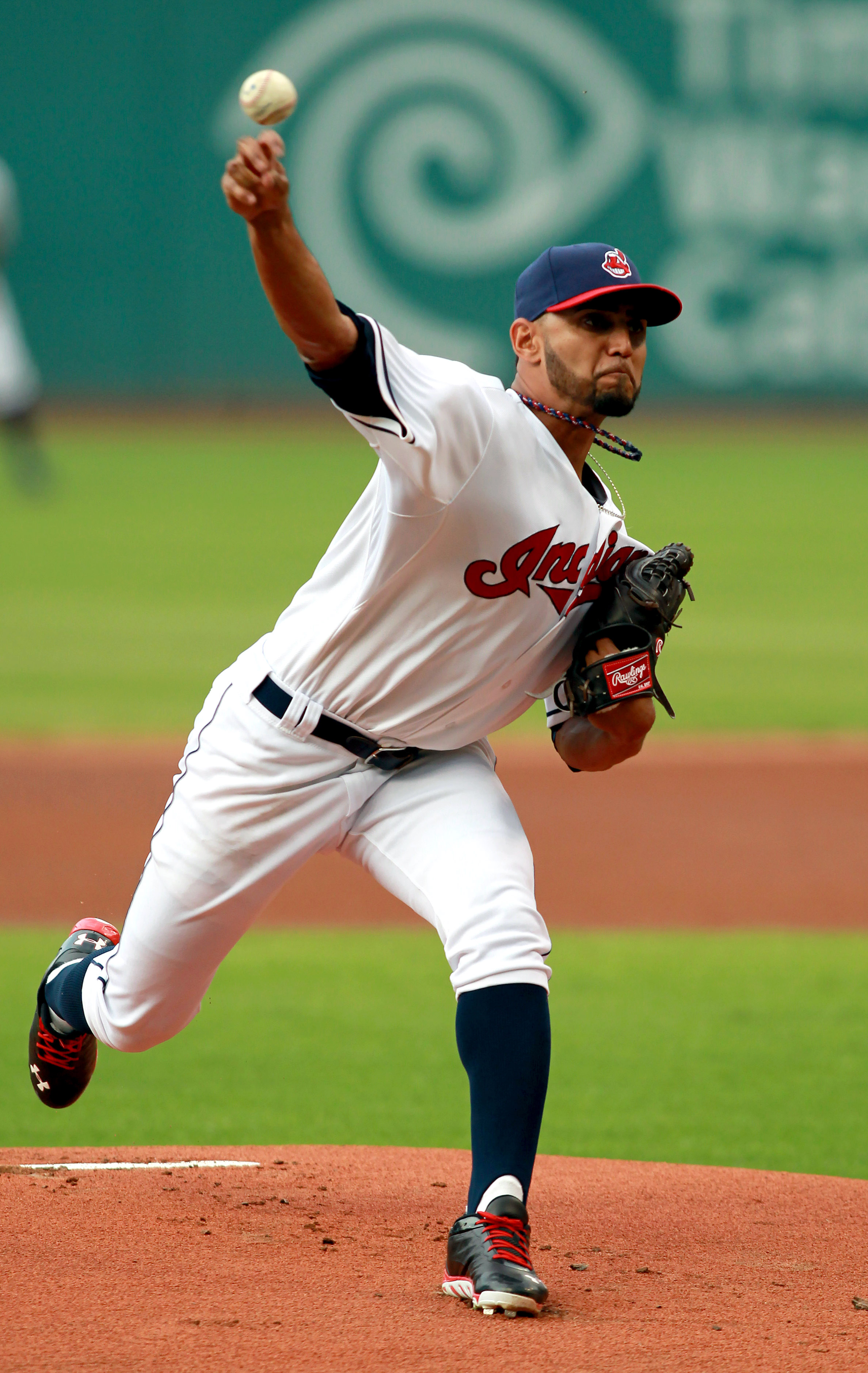 Murphy, Salazar lead Indians past Rangers, 12-2
