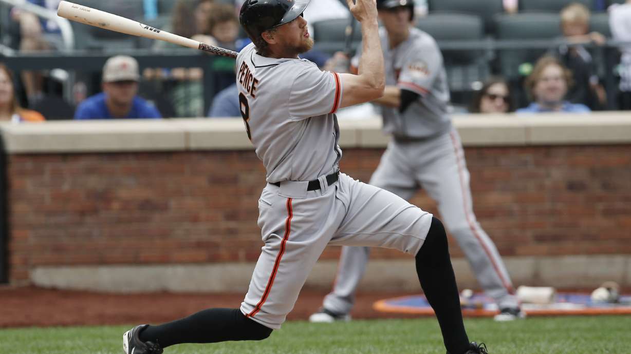 Bumgarner gem, Pence's 2 HRs take Giants past Mets