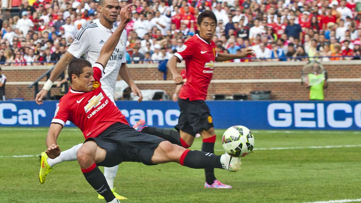 Van Gaal off to encouraging start at Man United