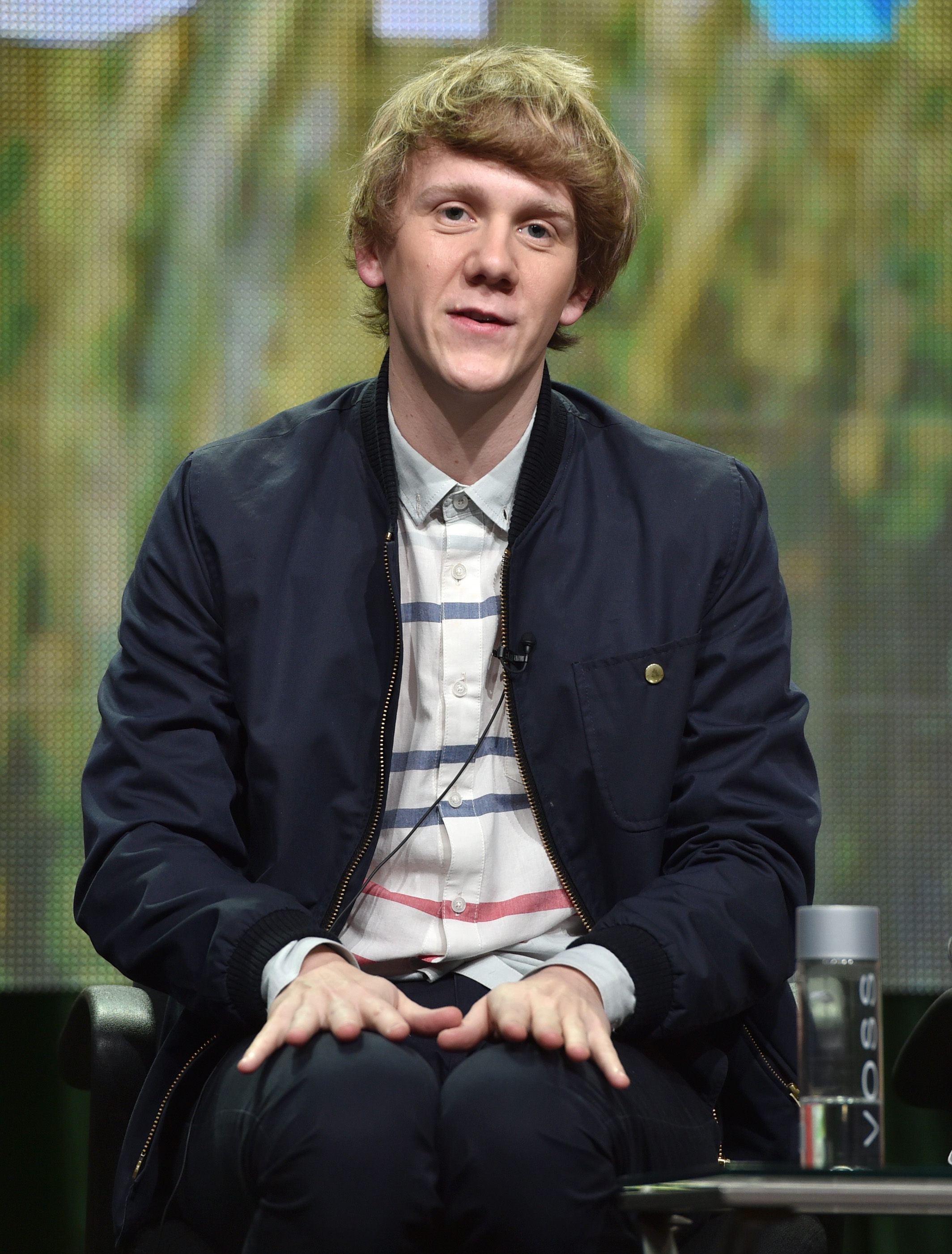 'Please Like Me' lets its comic creator be himself