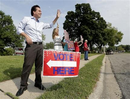 Republicans vencen al Tea party en primarias