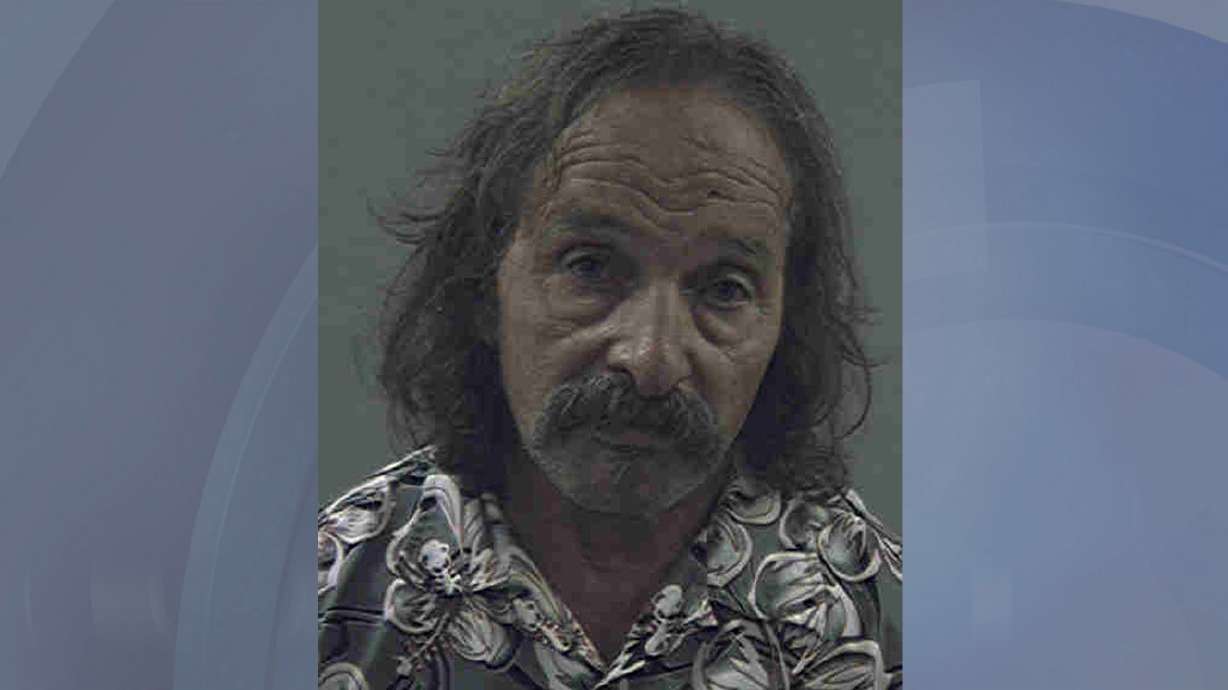 Man breaks door with sledge hammer, stabs roommate, police say