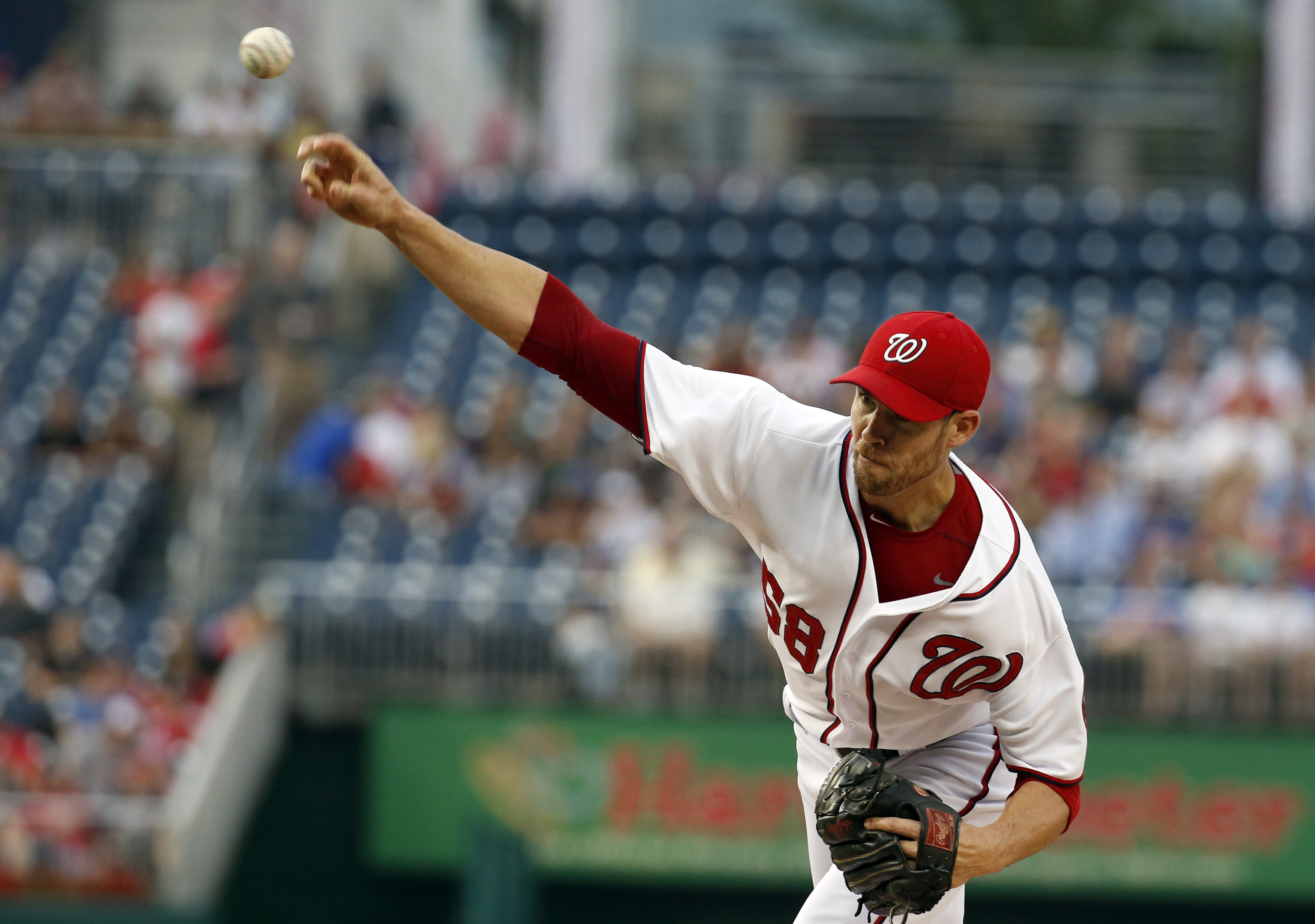 Fister, LaRoche lead Nationals over Mets, 7-1