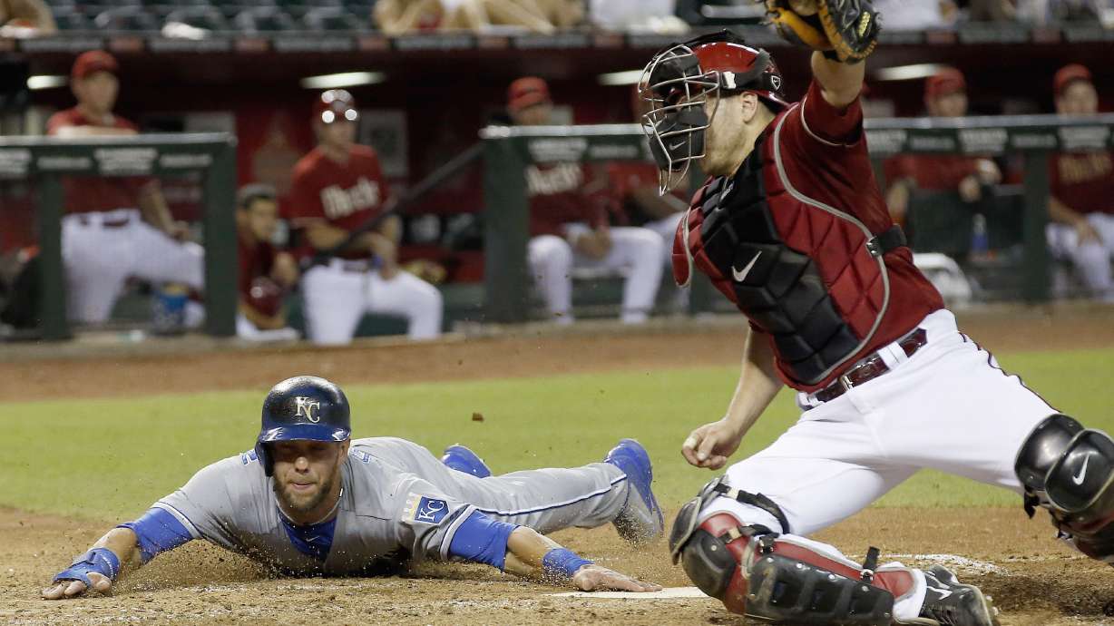 Royals beat D-backs 4-3 for another series win