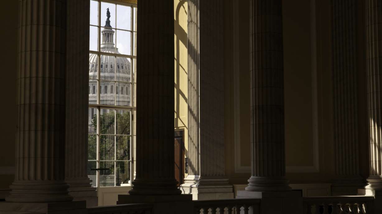 5 things to know from the AP-GfK poll on politics