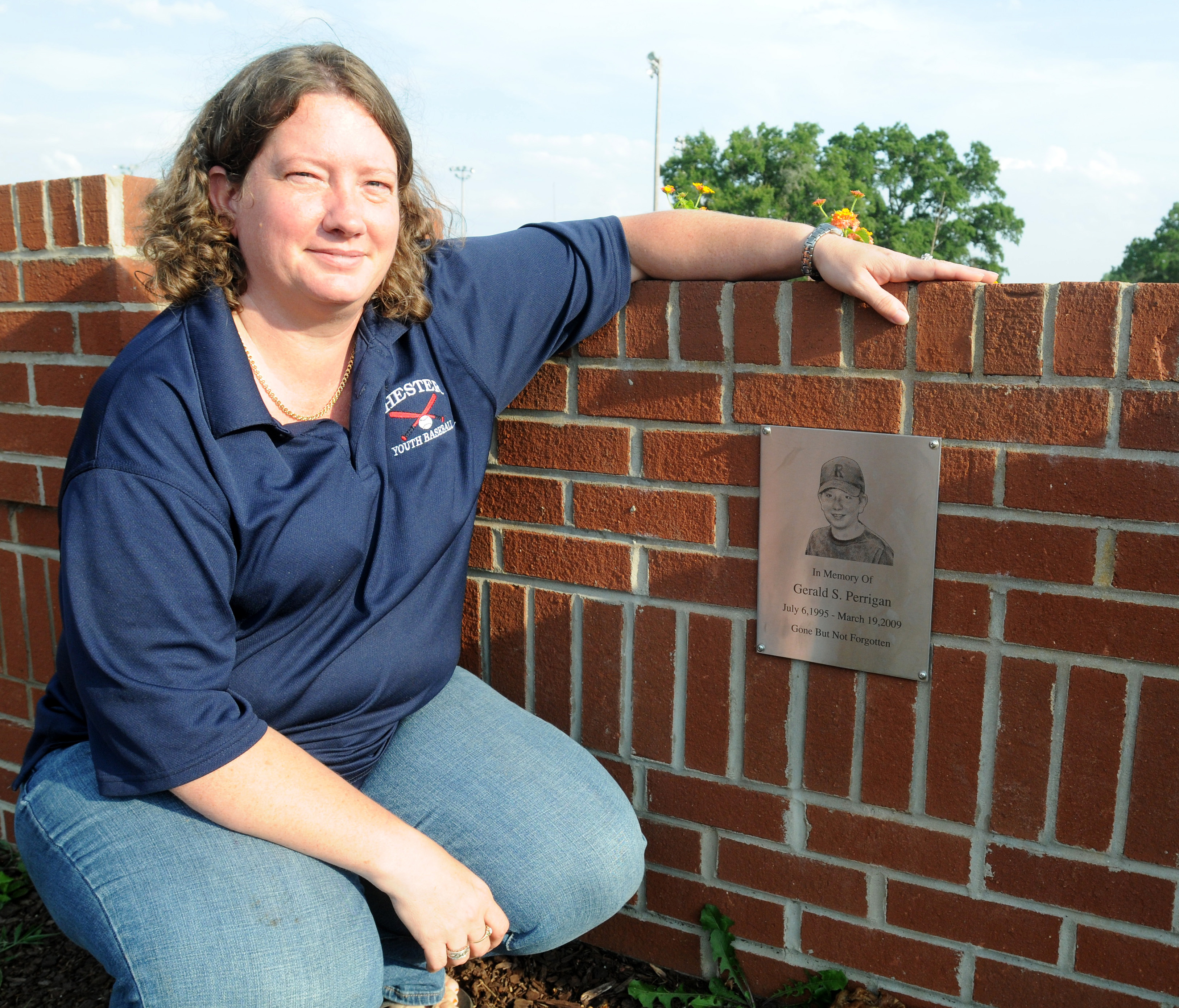 Little League honors Chester mom who volunteers