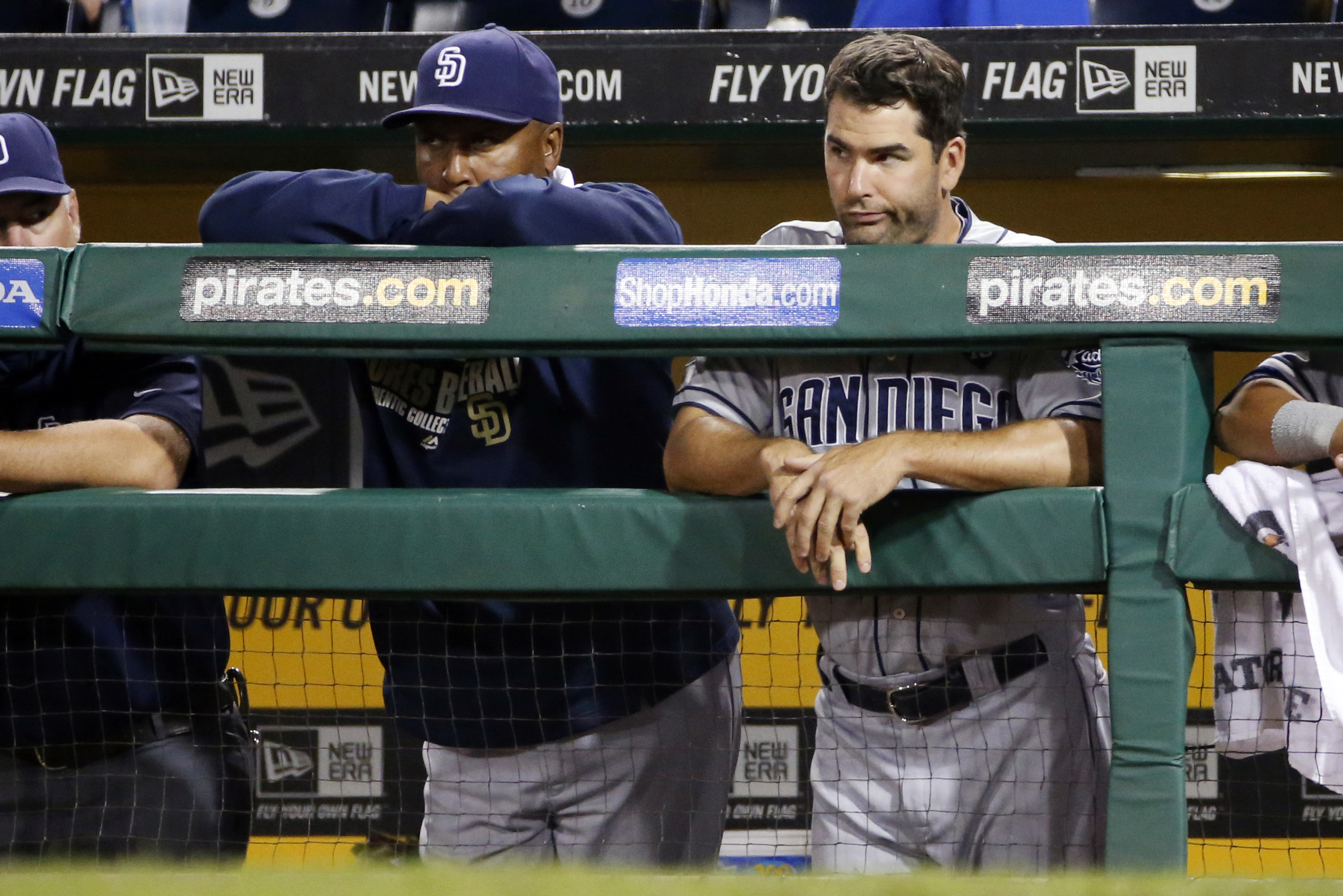 Padres held to 5 hits in 2-1 loss to Pirates