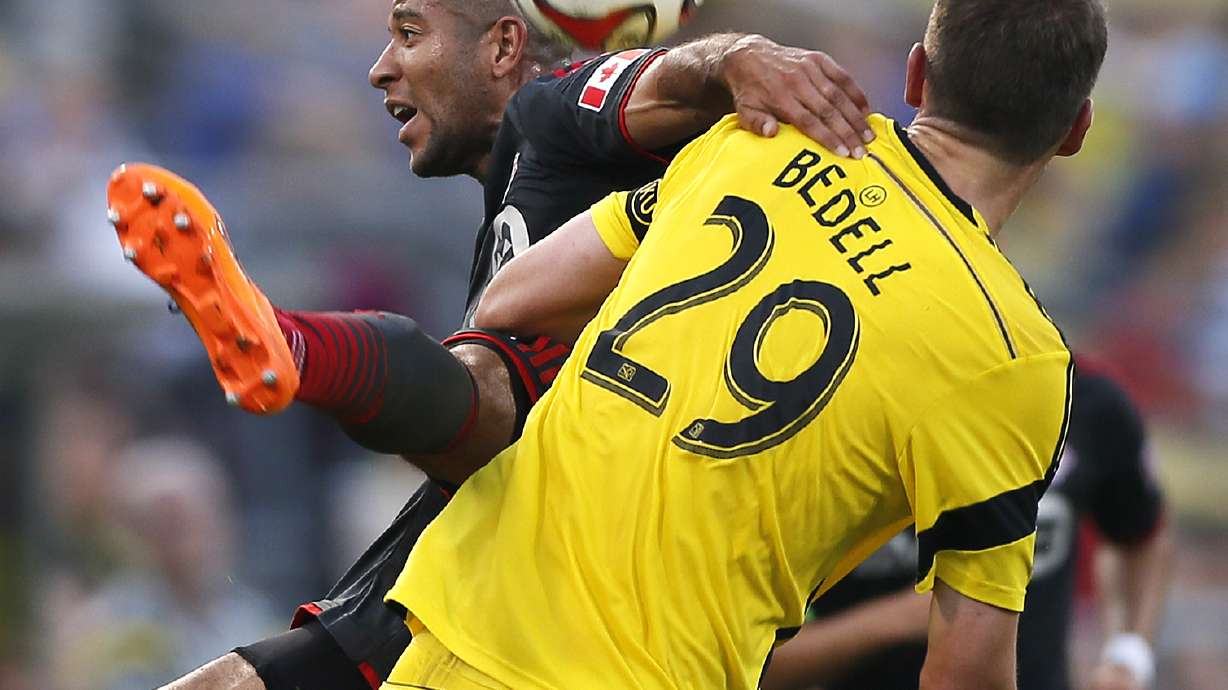 Toronto FC tops Crew 3-2