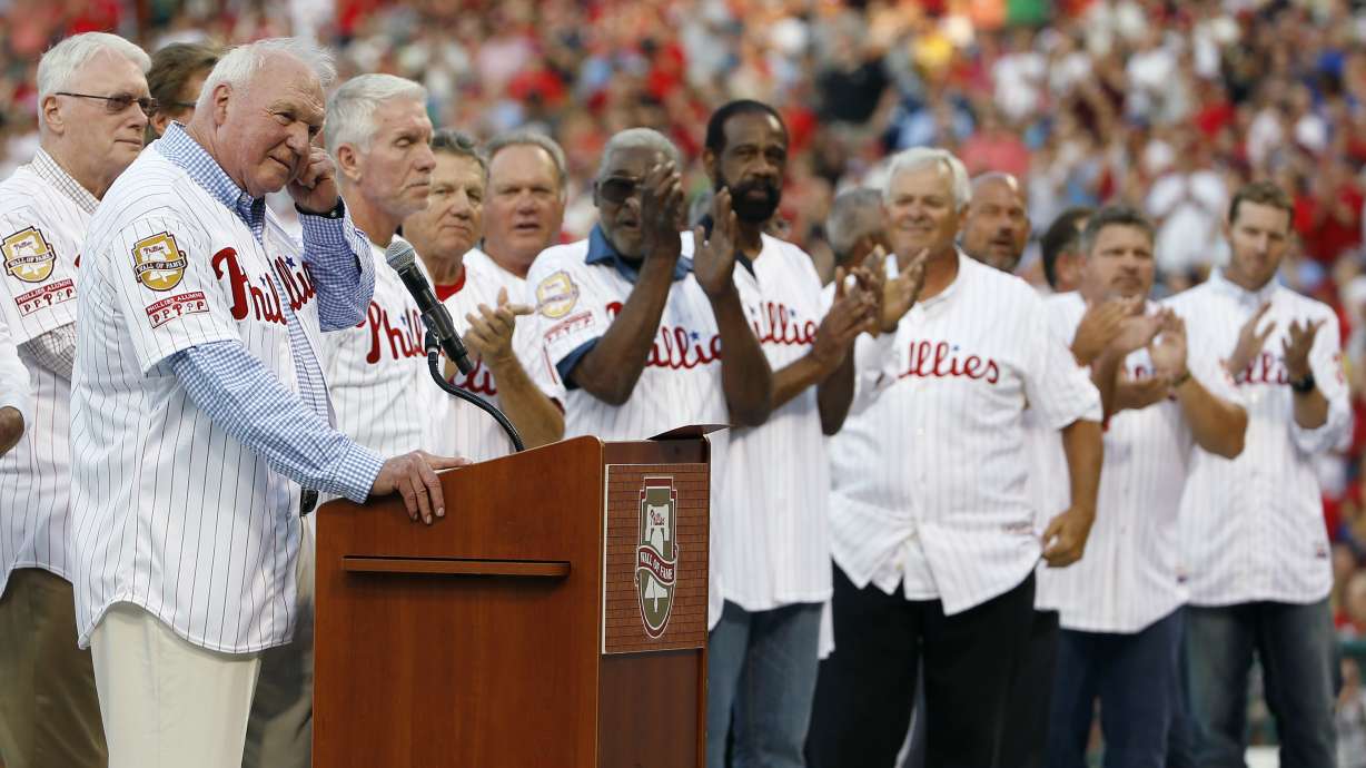 Hamels strong but gets no-decision in Phils' loss